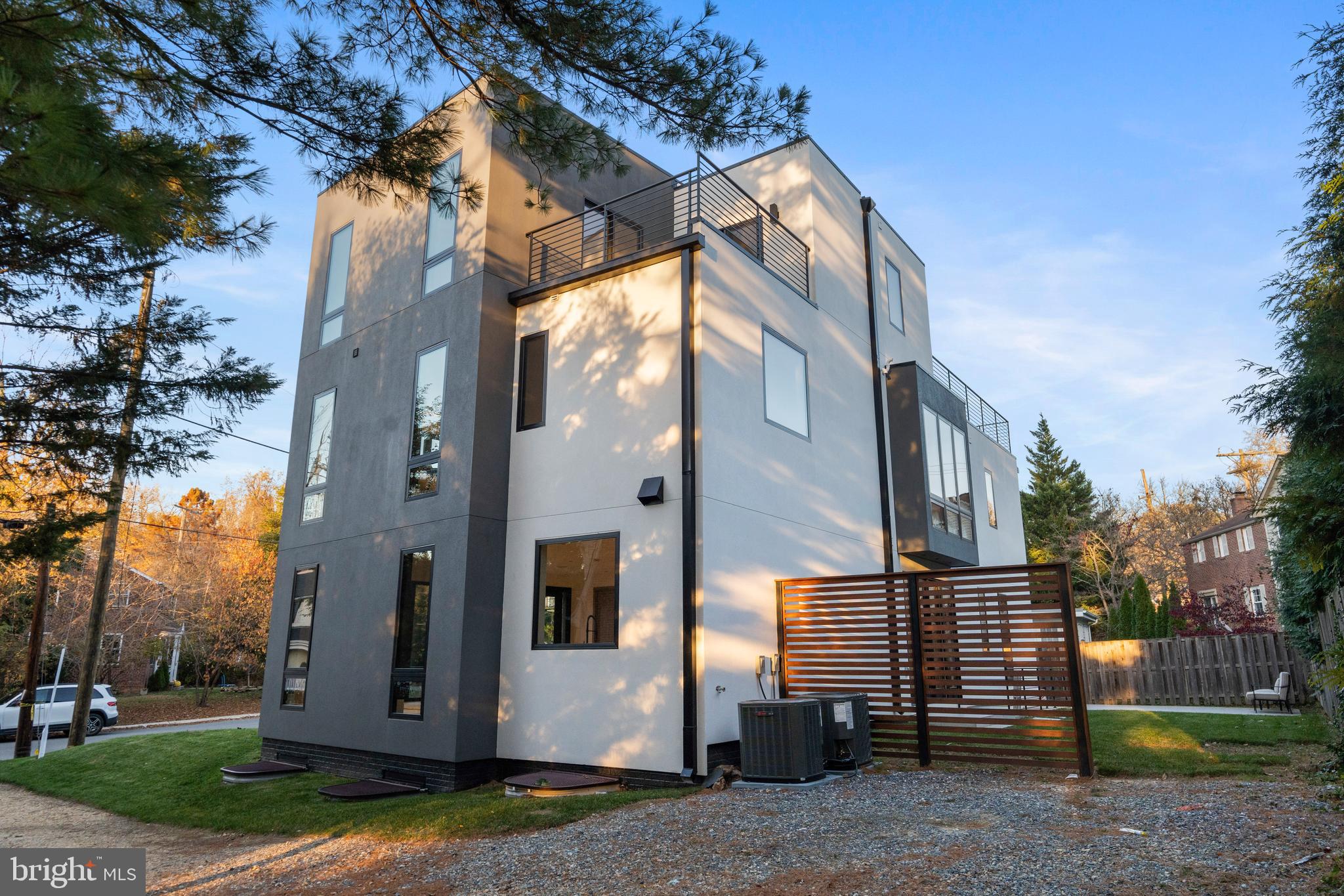 Real estate listing preview #76