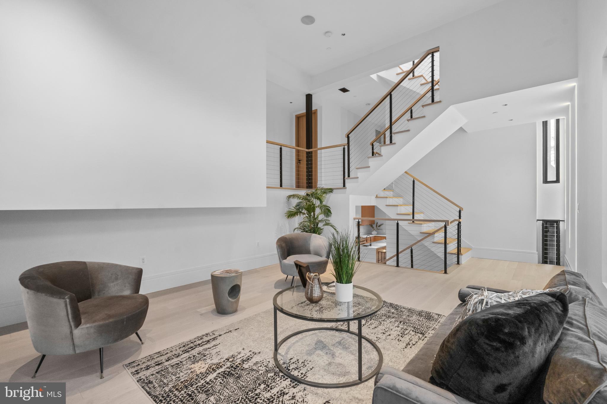 Real estate listing preview #24