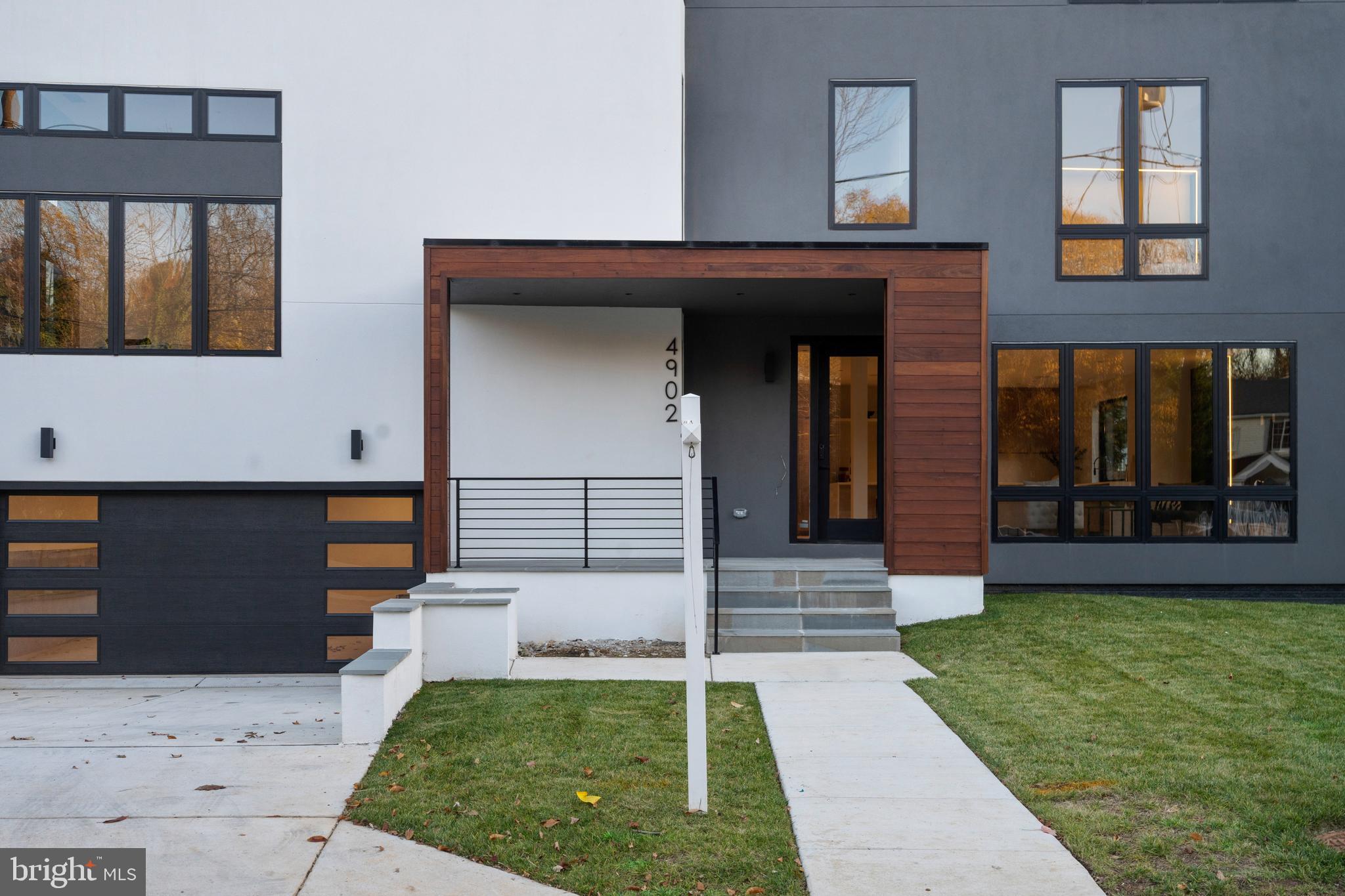 Real estate listing preview #2