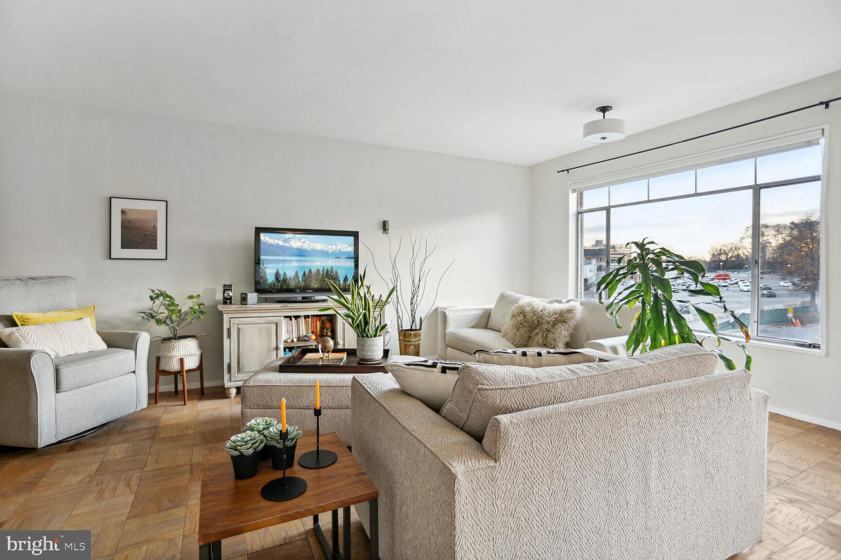 Real estate listing preview #1