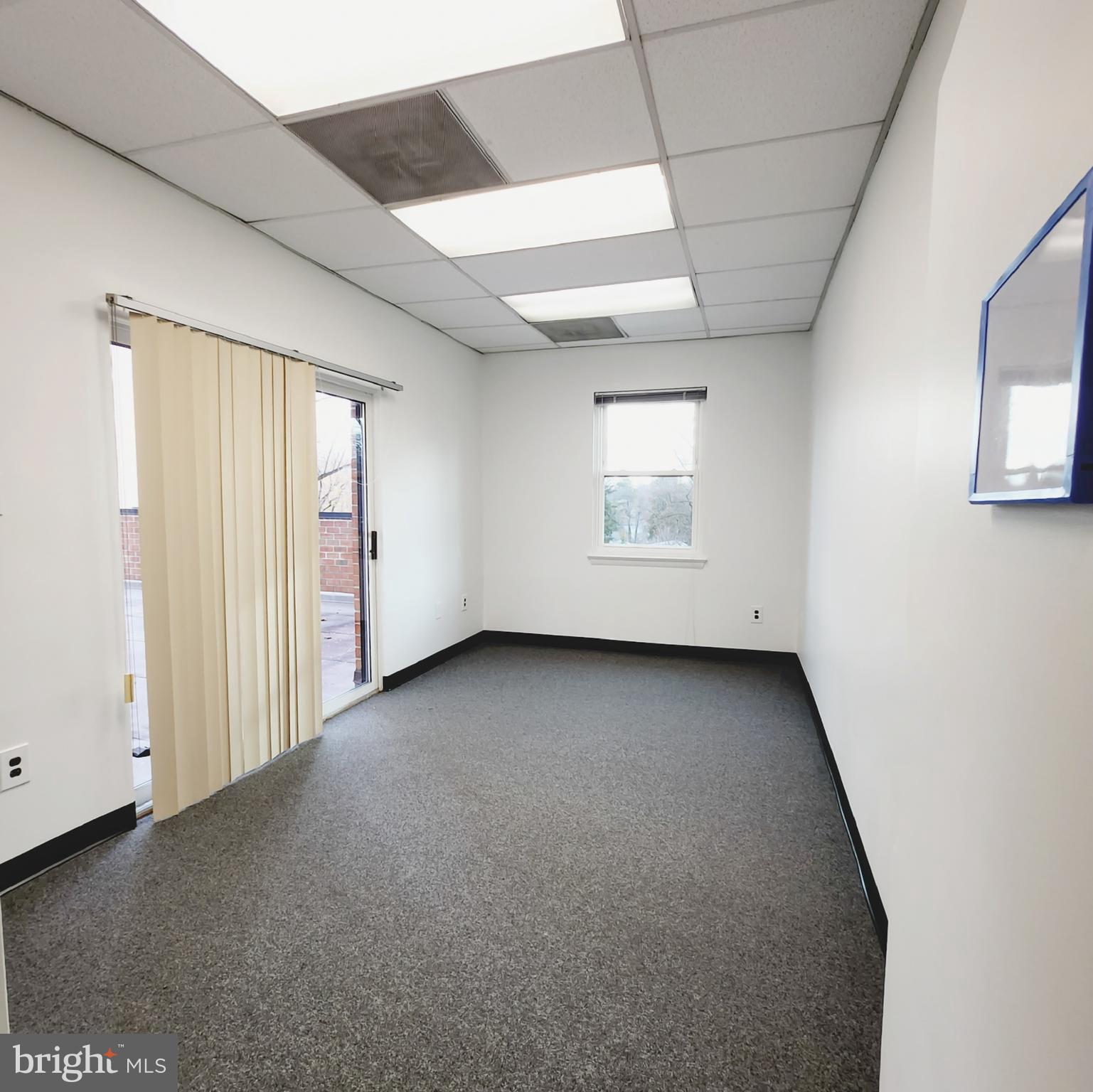 Real estate listing preview #11