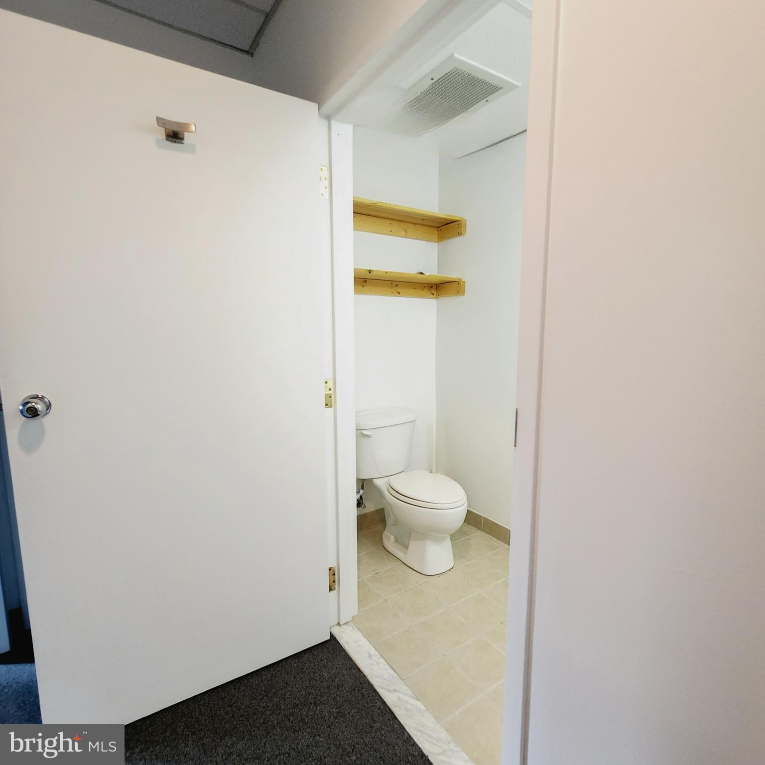 Real estate listing preview #16