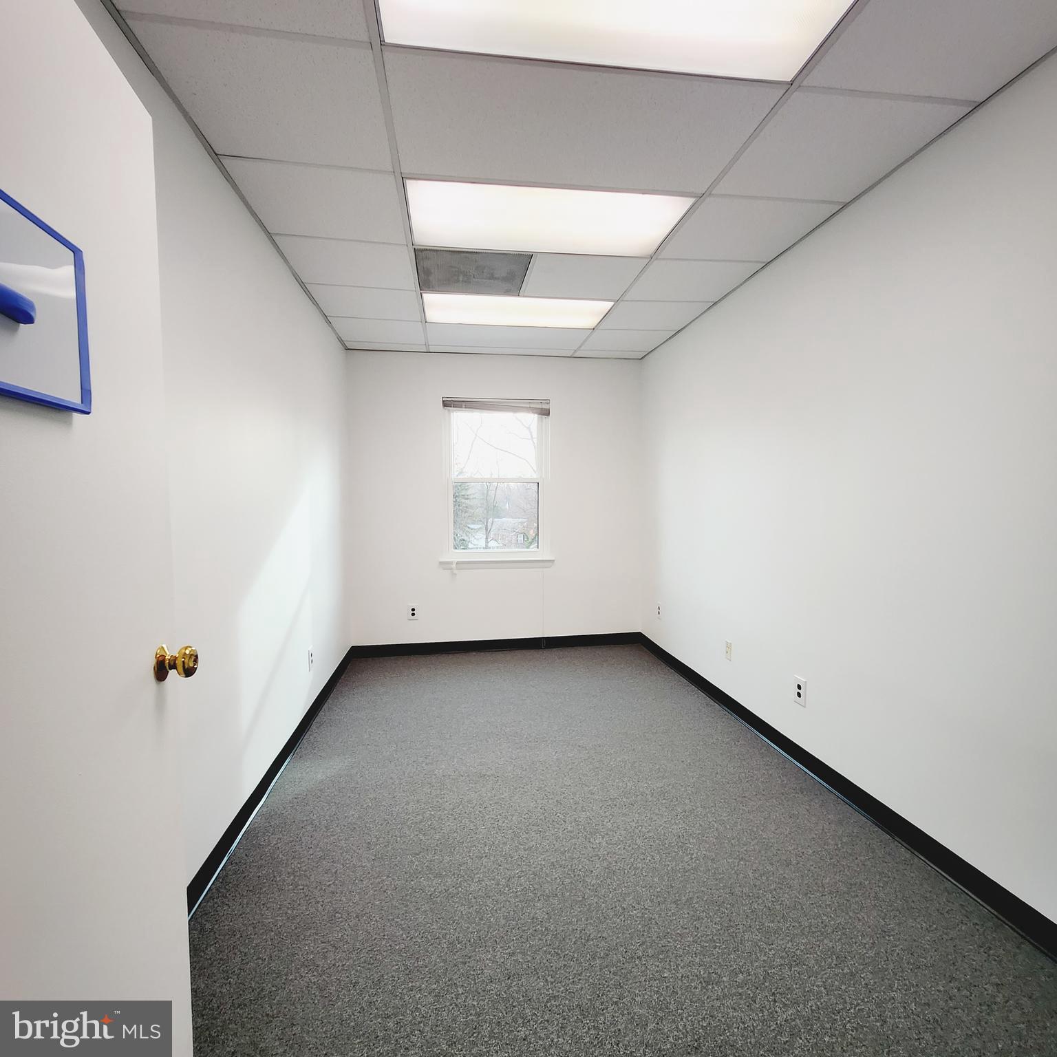 Real estate listing preview #7