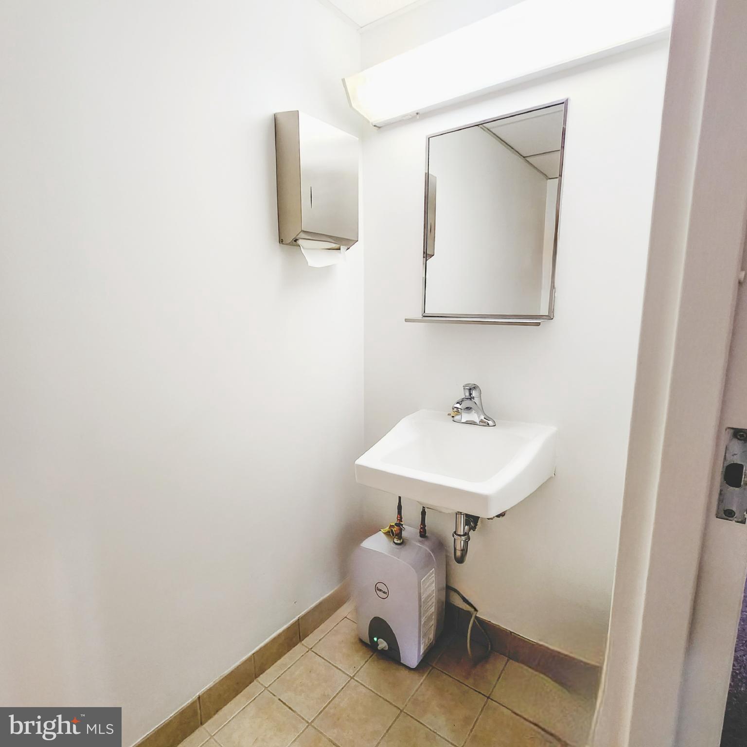 Real estate listing preview #15