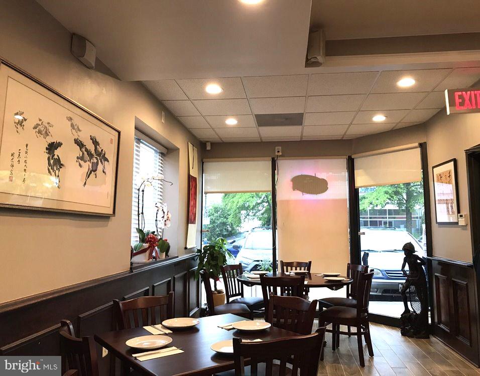 Real estate listing preview #3