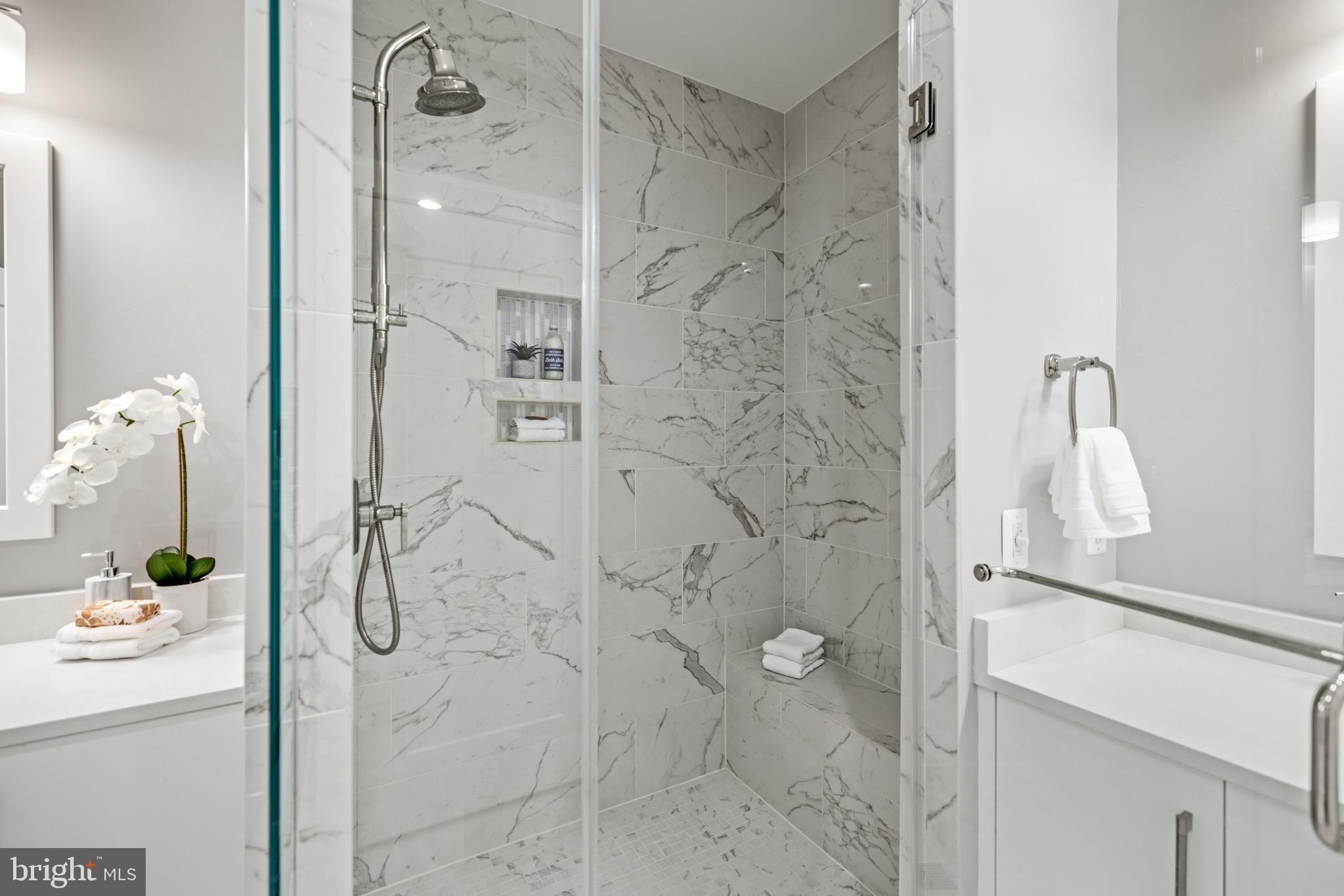 Real estate listing preview #33