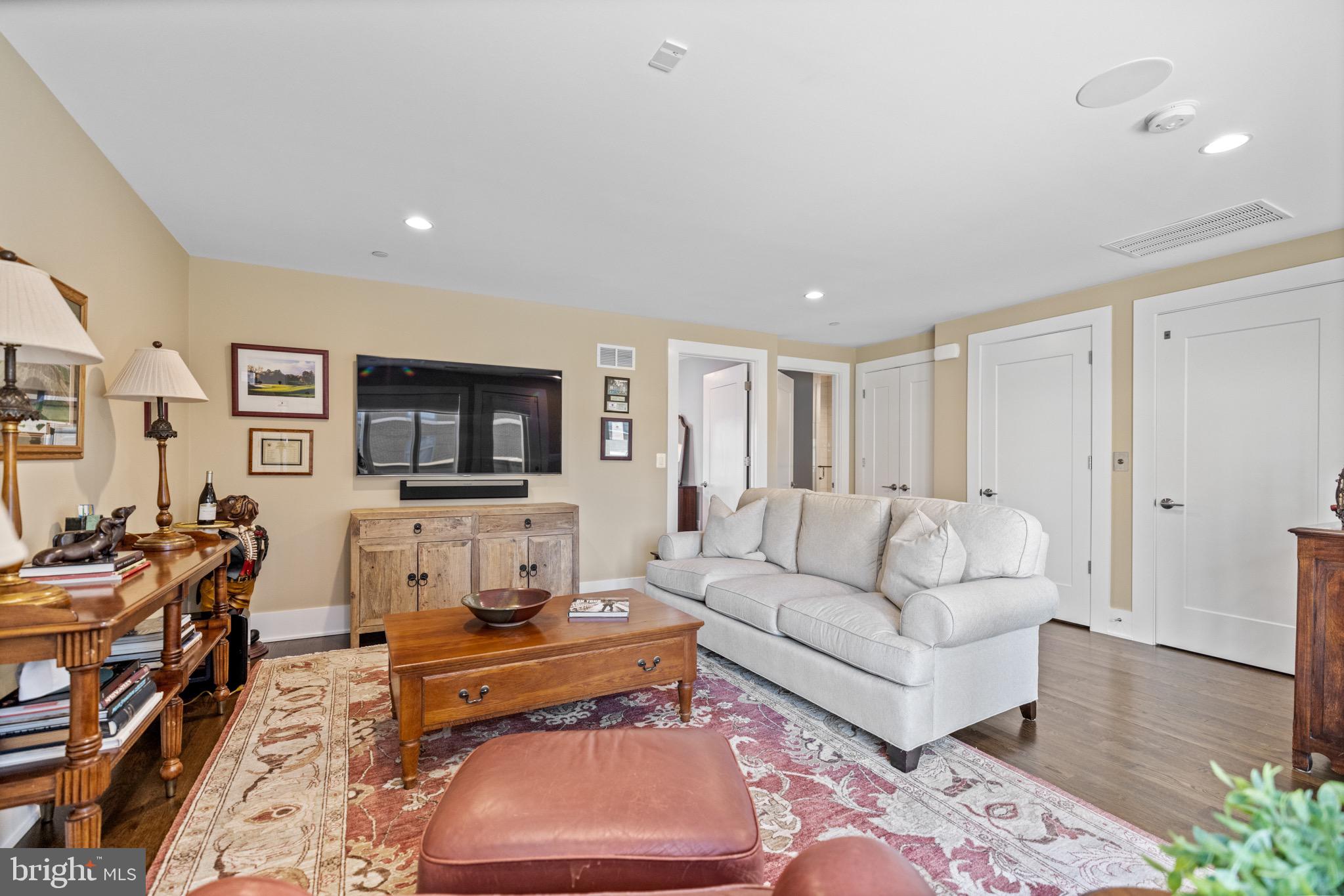 Real estate listing preview #40