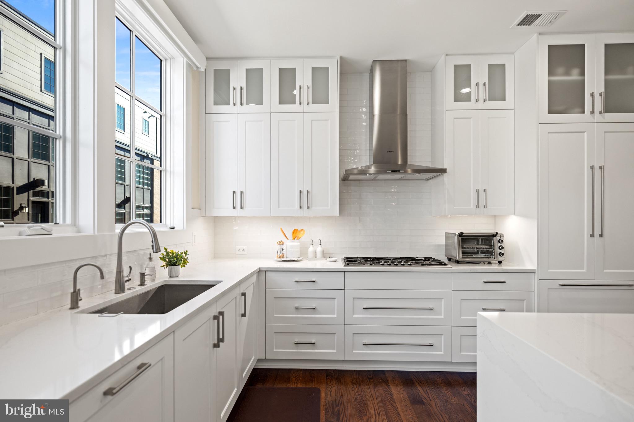 Real estate listing preview #15