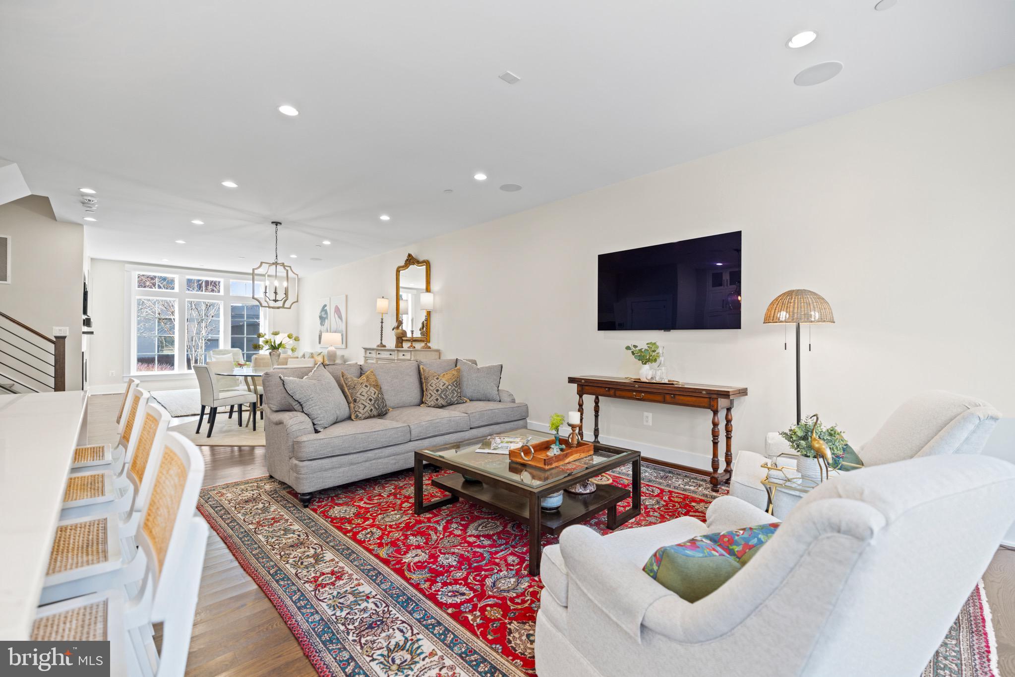 Real estate listing preview #16