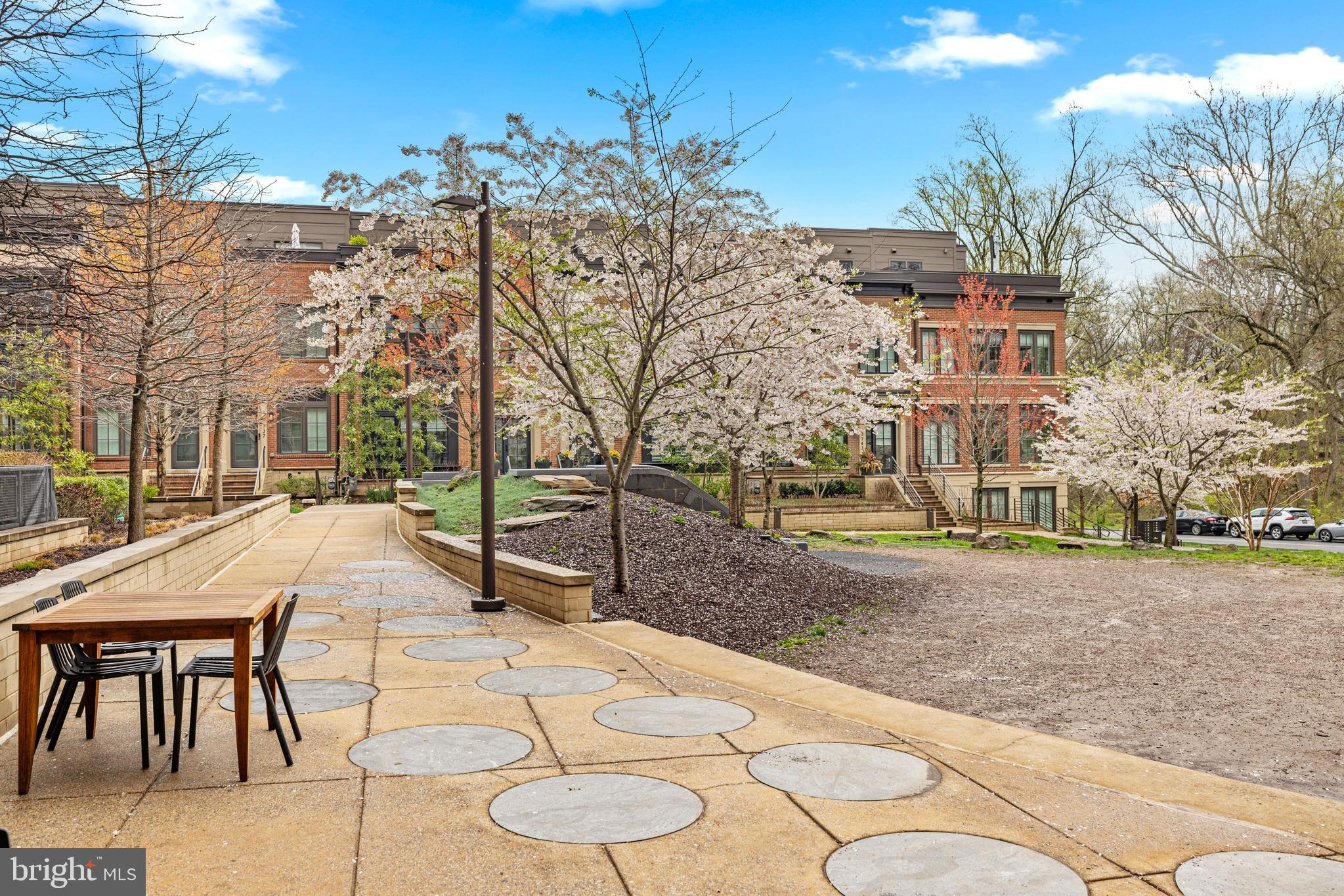 Real estate listing preview #56