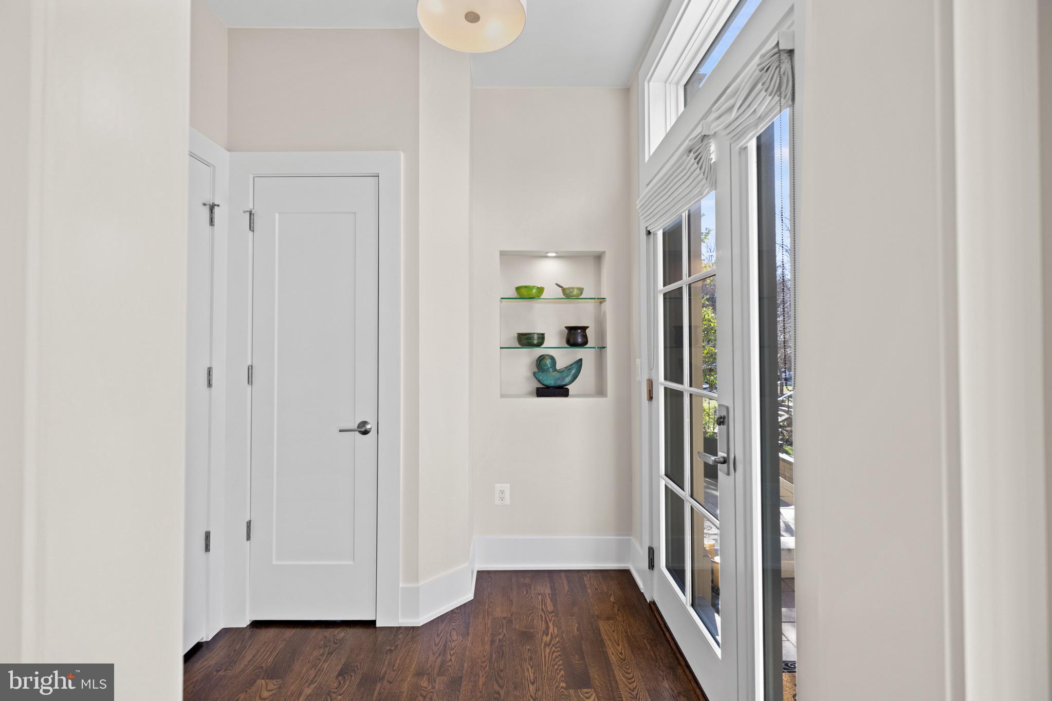 Real estate listing preview #4