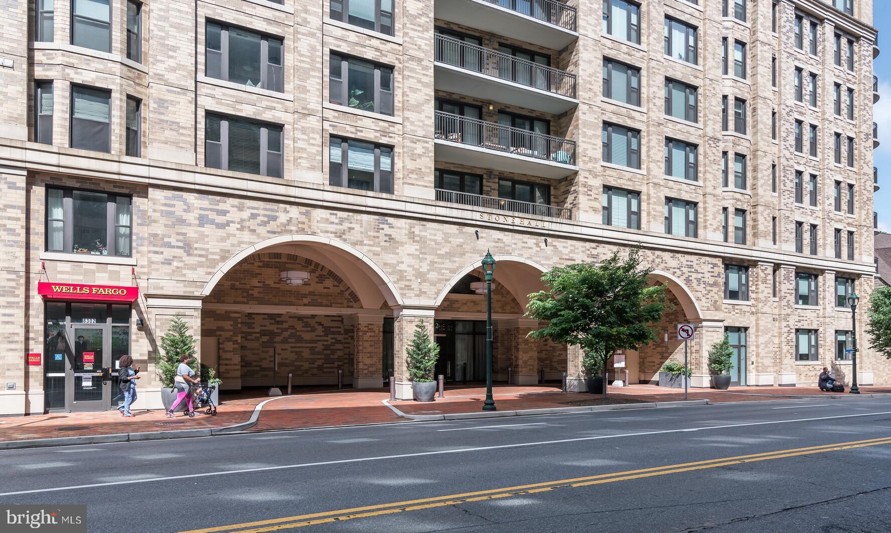 Real estate listing preview #2