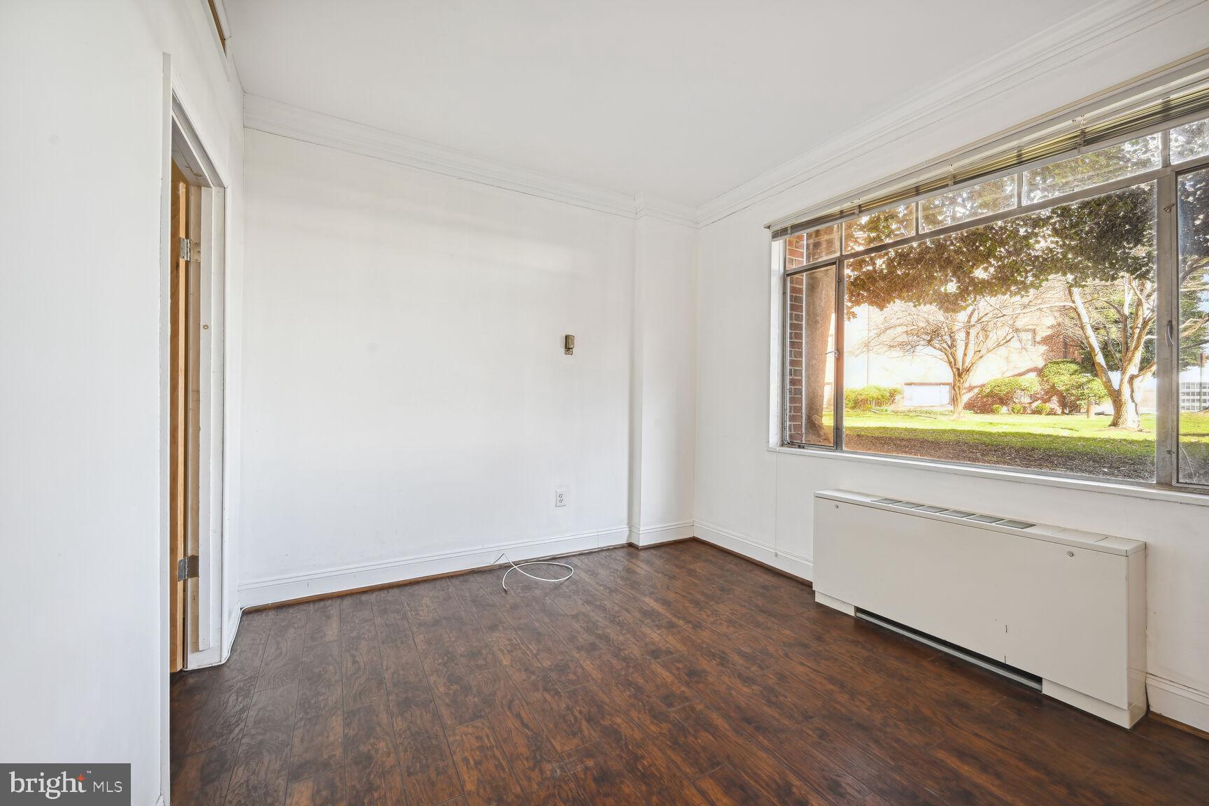 Real estate listing preview #8