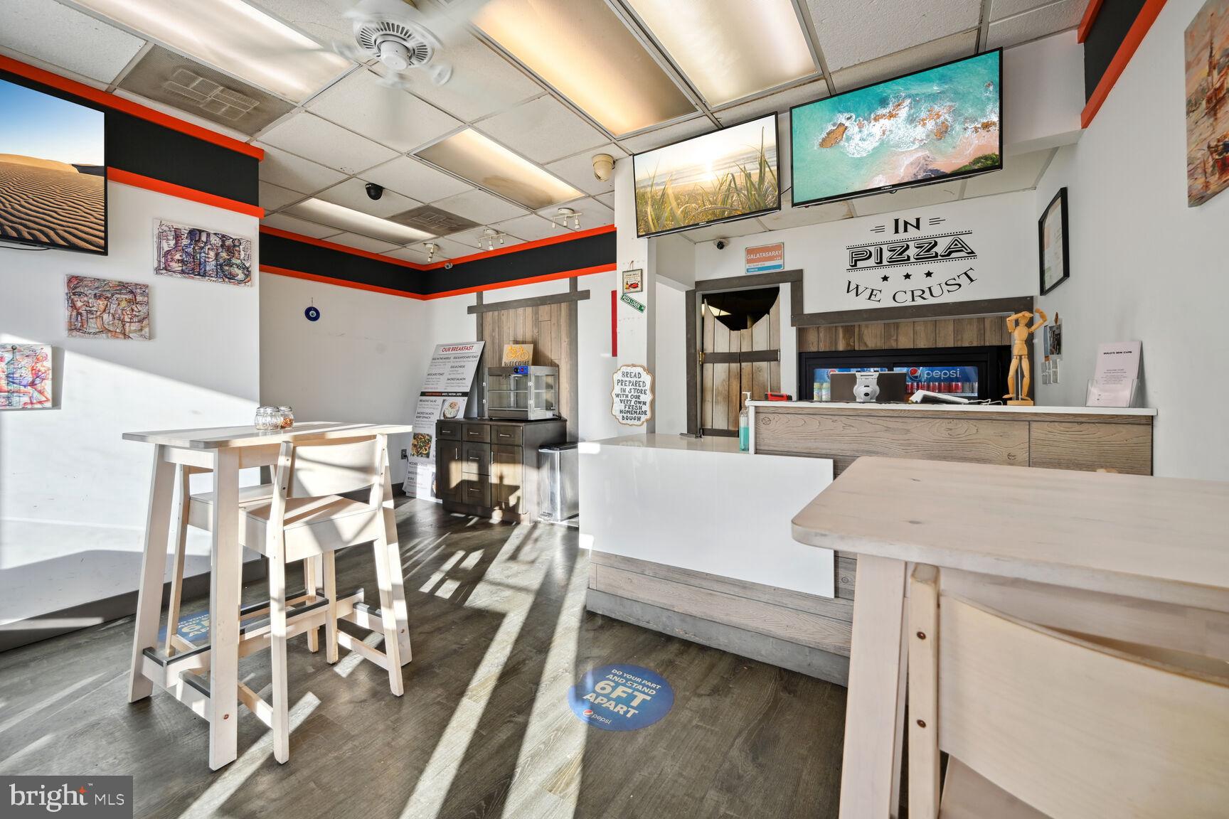 Real estate listing preview #6