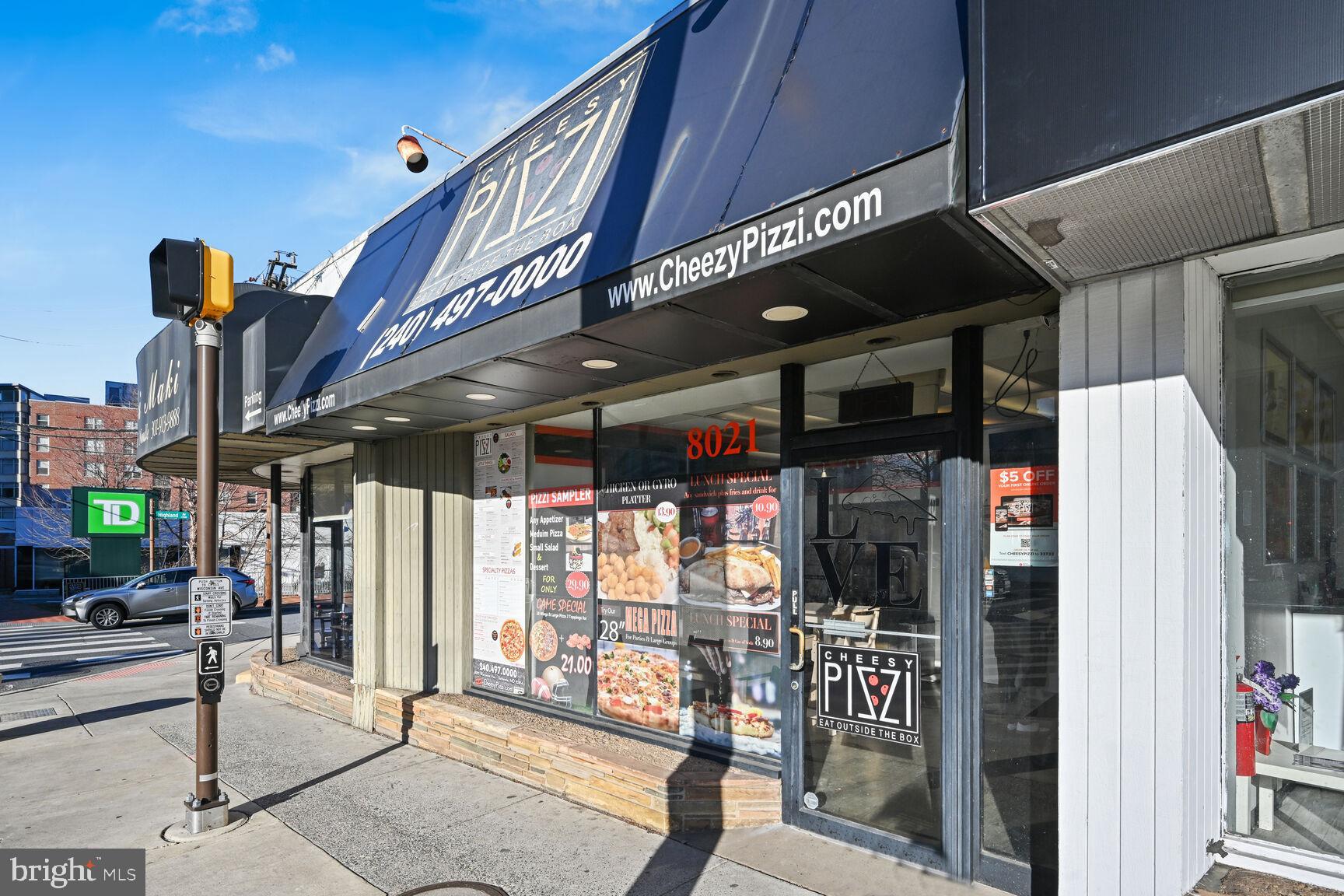 Real estate listing preview #3