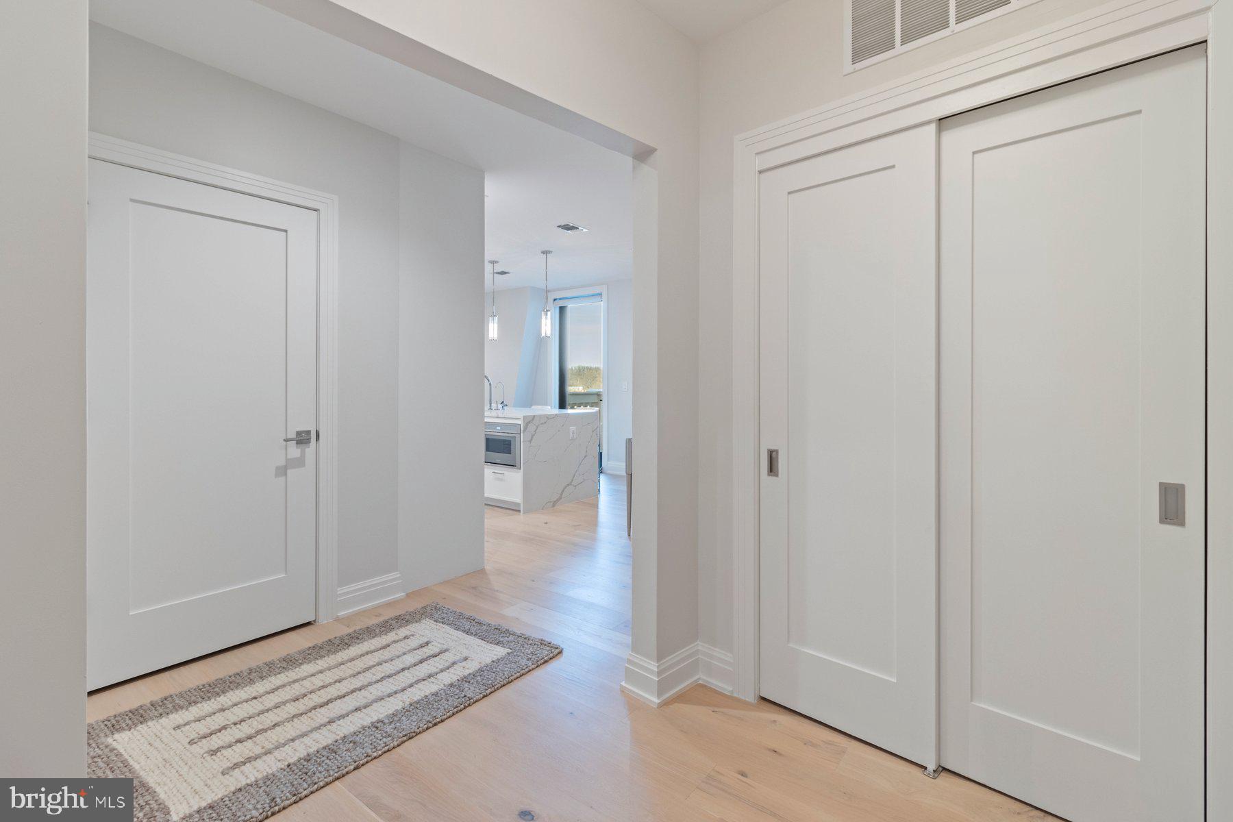 Real estate listing preview #7