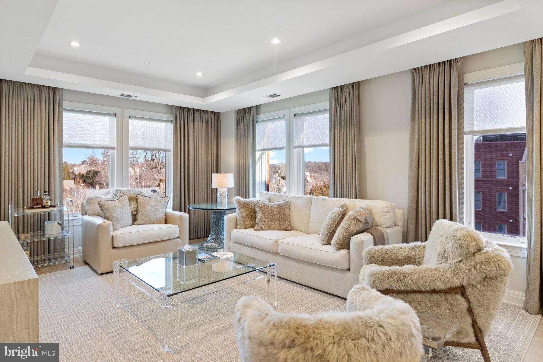 Real estate listing preview #15