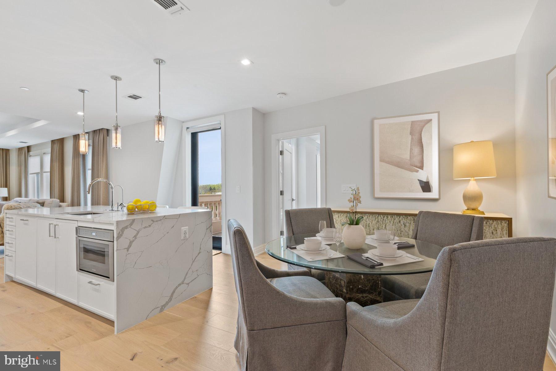 Real estate listing preview #8