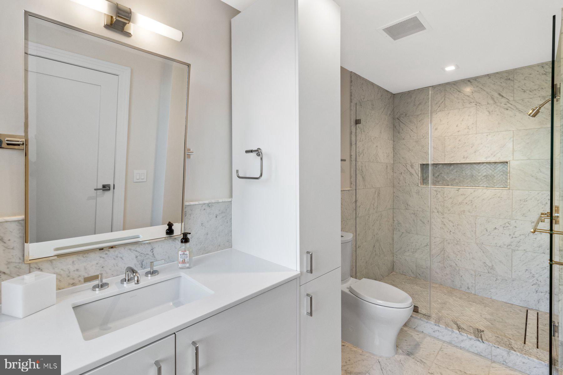 Real estate listing preview #25