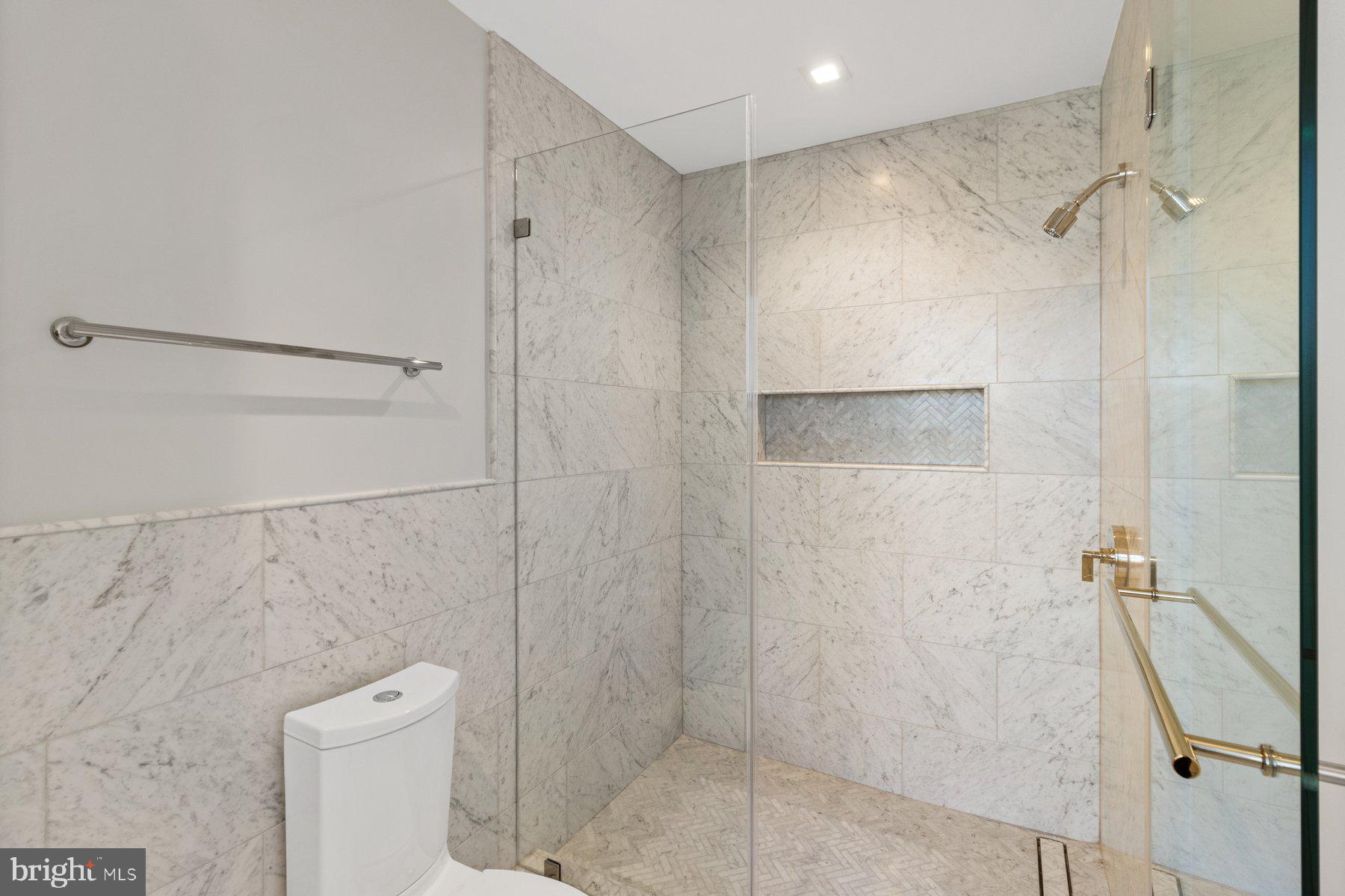 Real estate listing preview #26