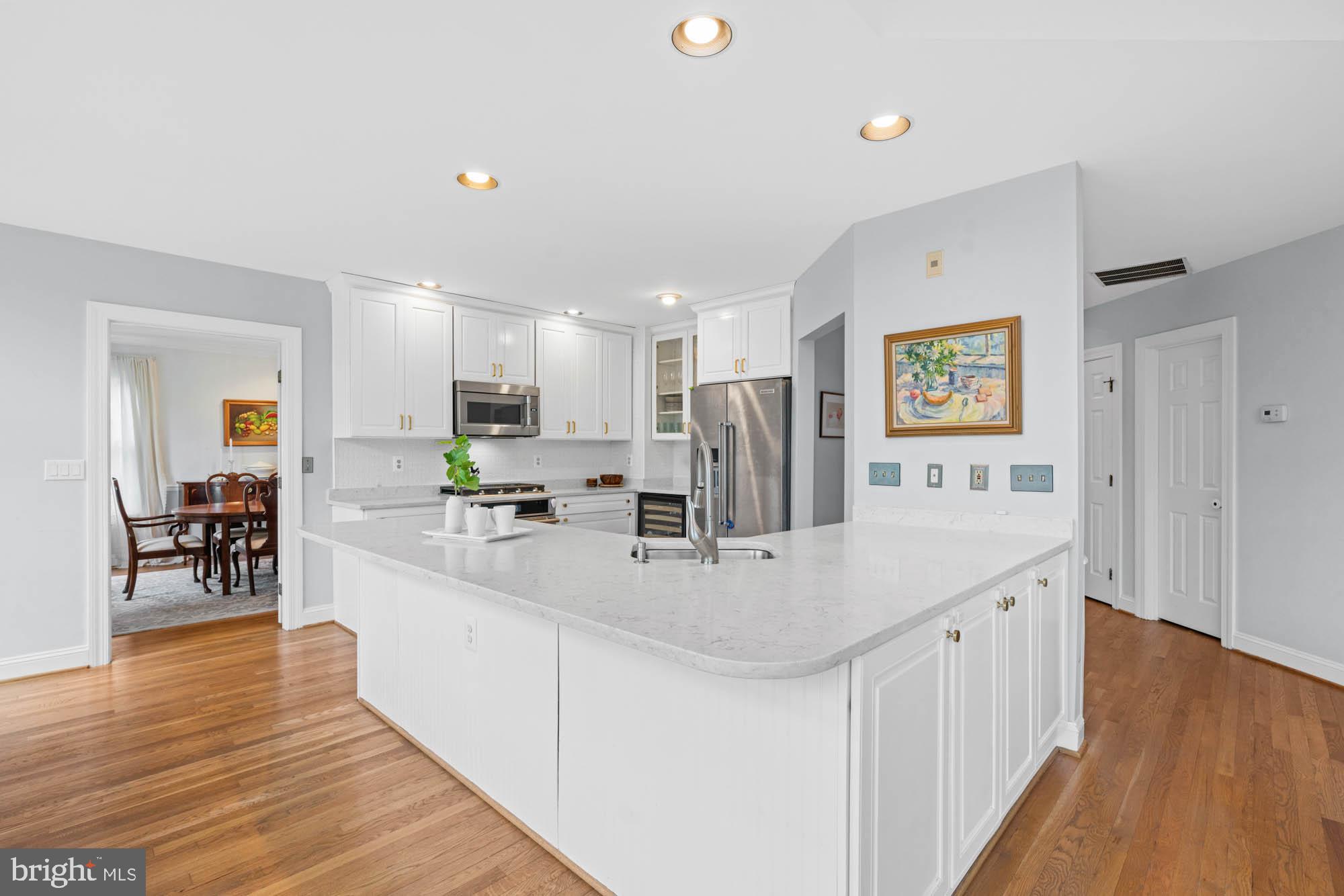 Real estate listing preview #23