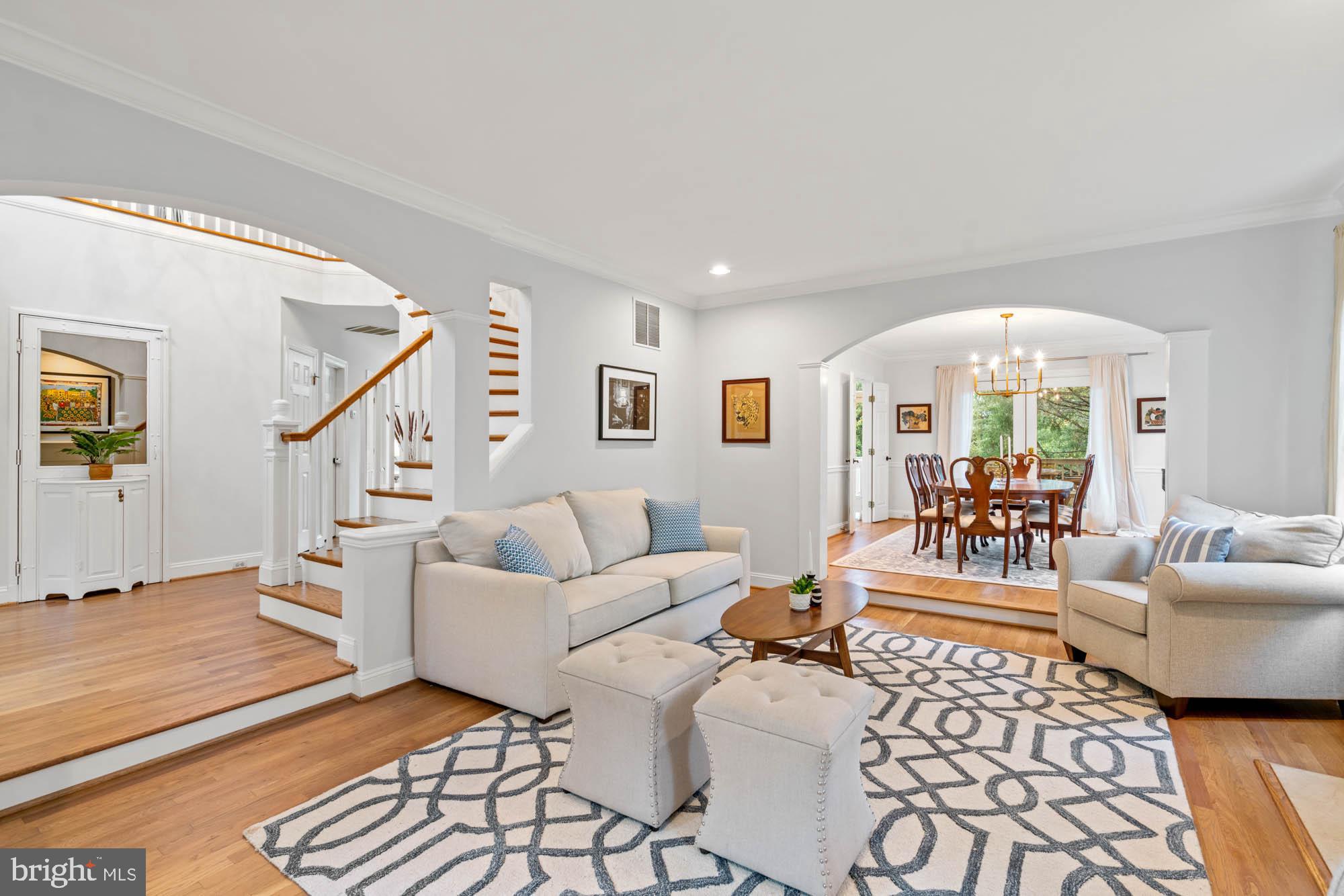 Real estate listing preview #10