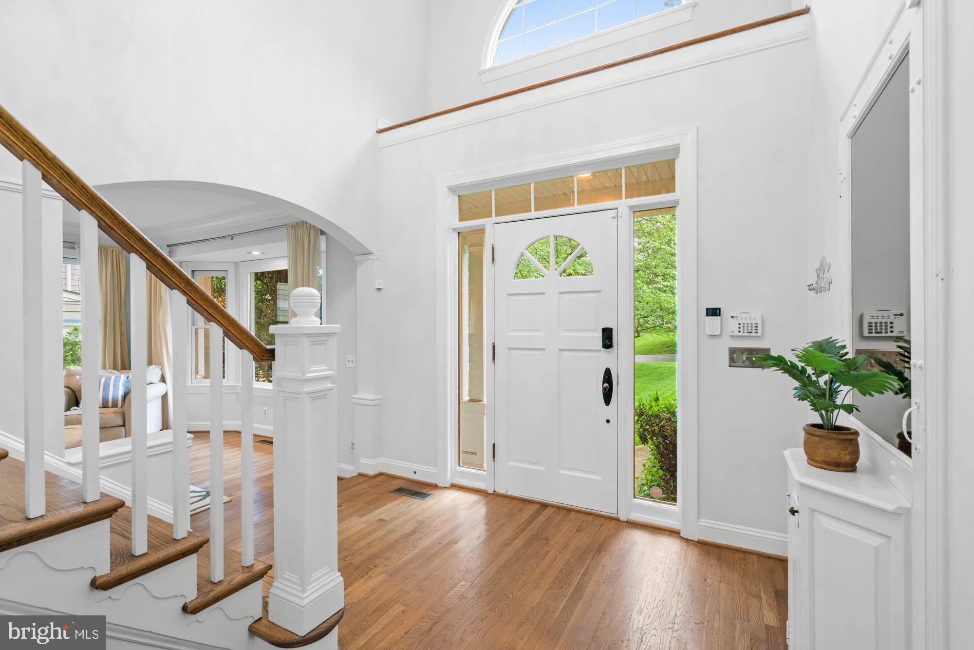 Real estate listing preview #8