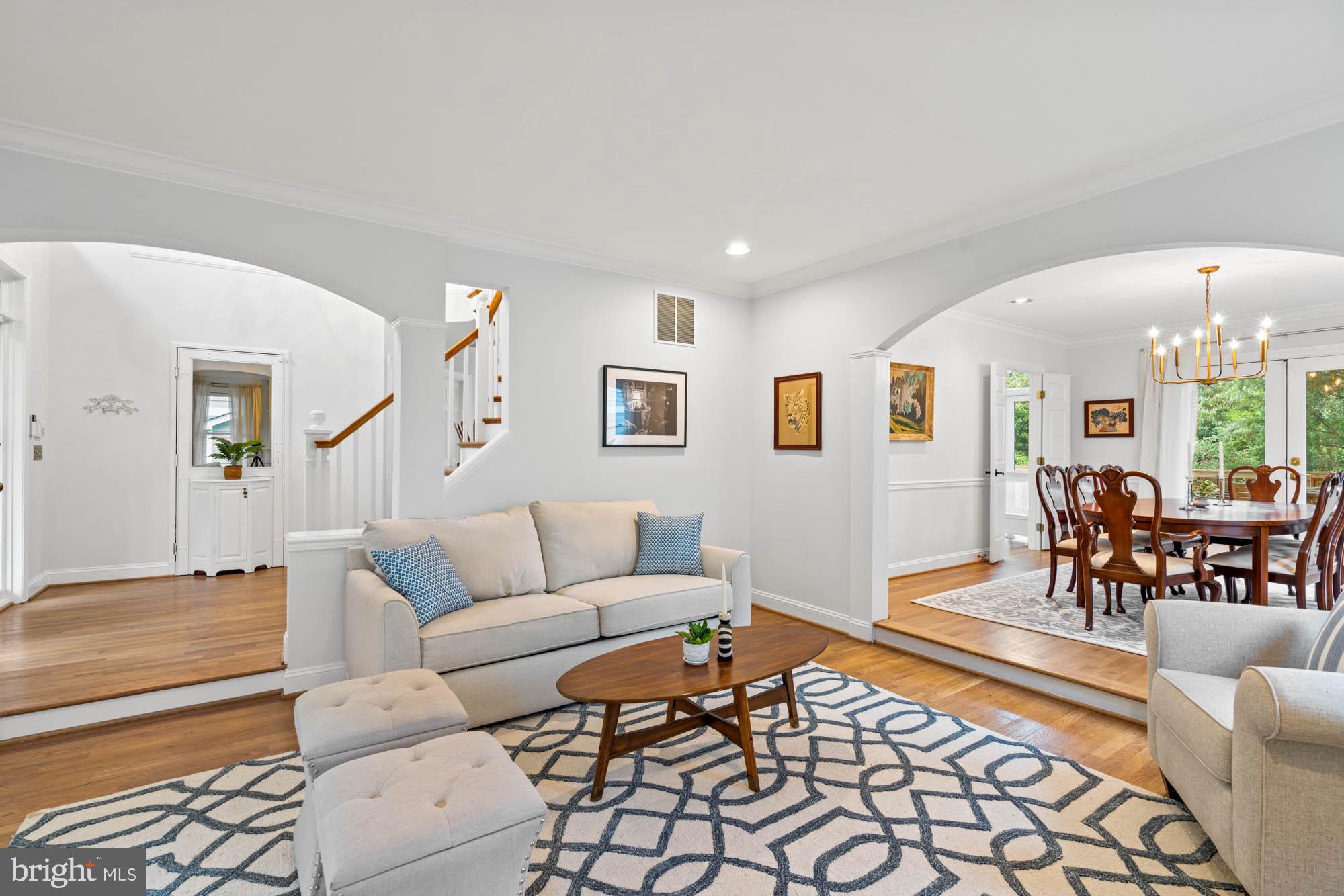 Real estate listing preview #11