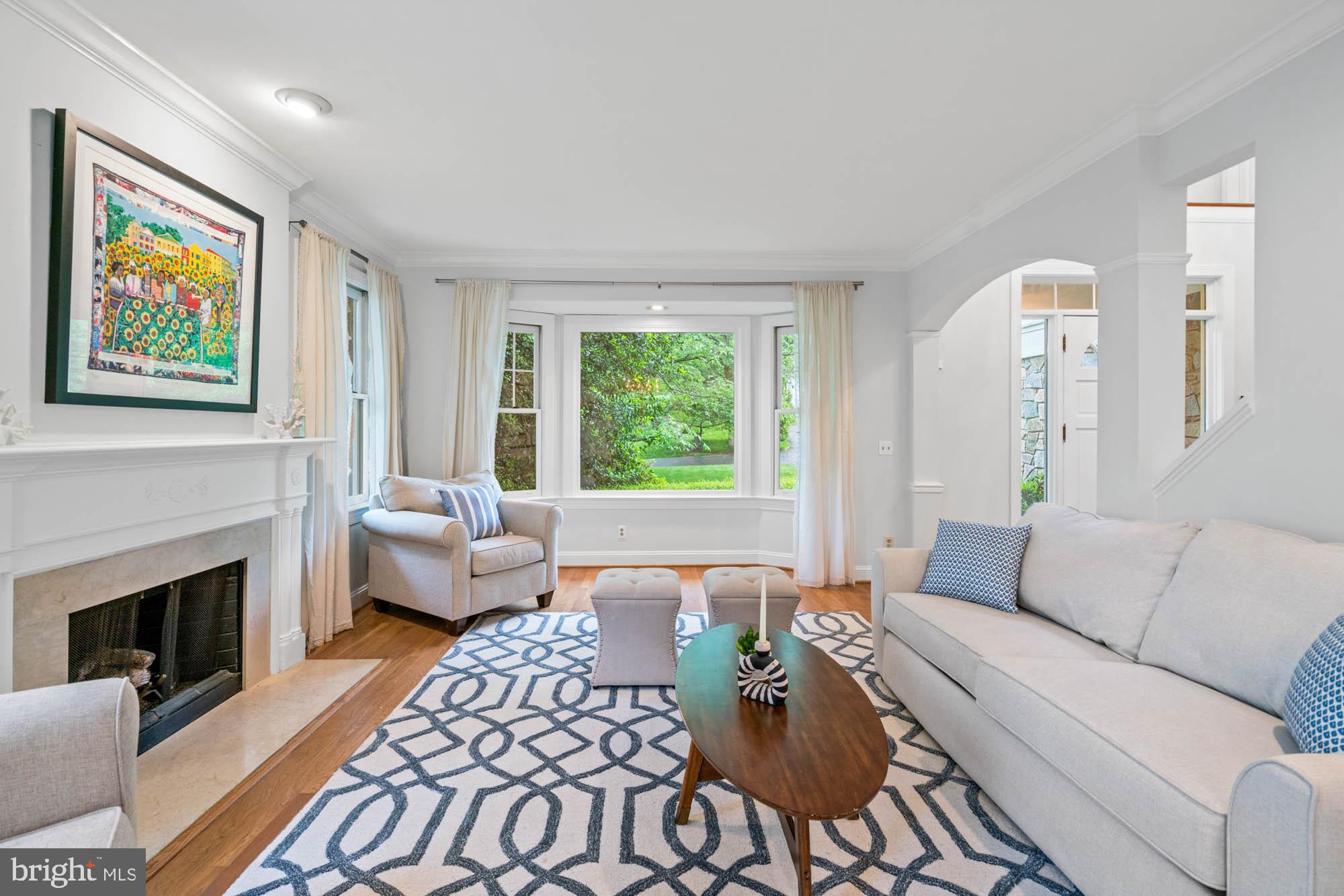 Real estate listing preview #12