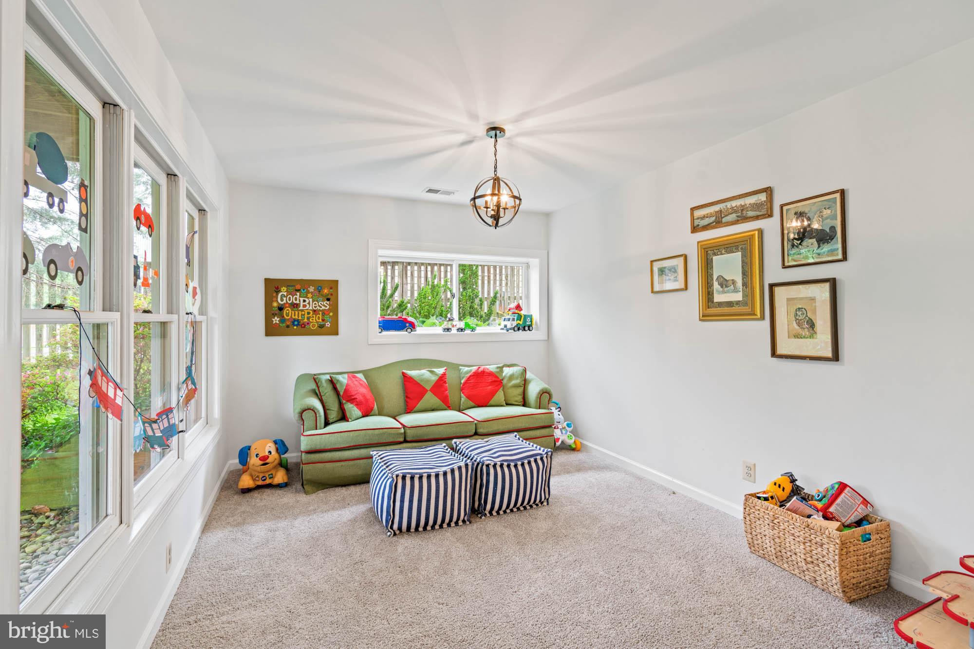 Real estate listing preview #64