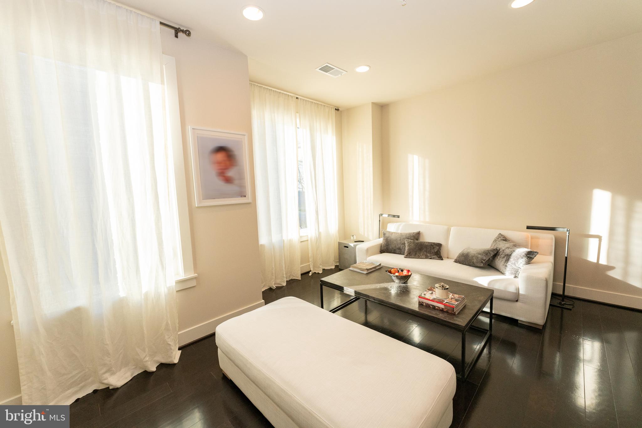 Real estate listing preview #11