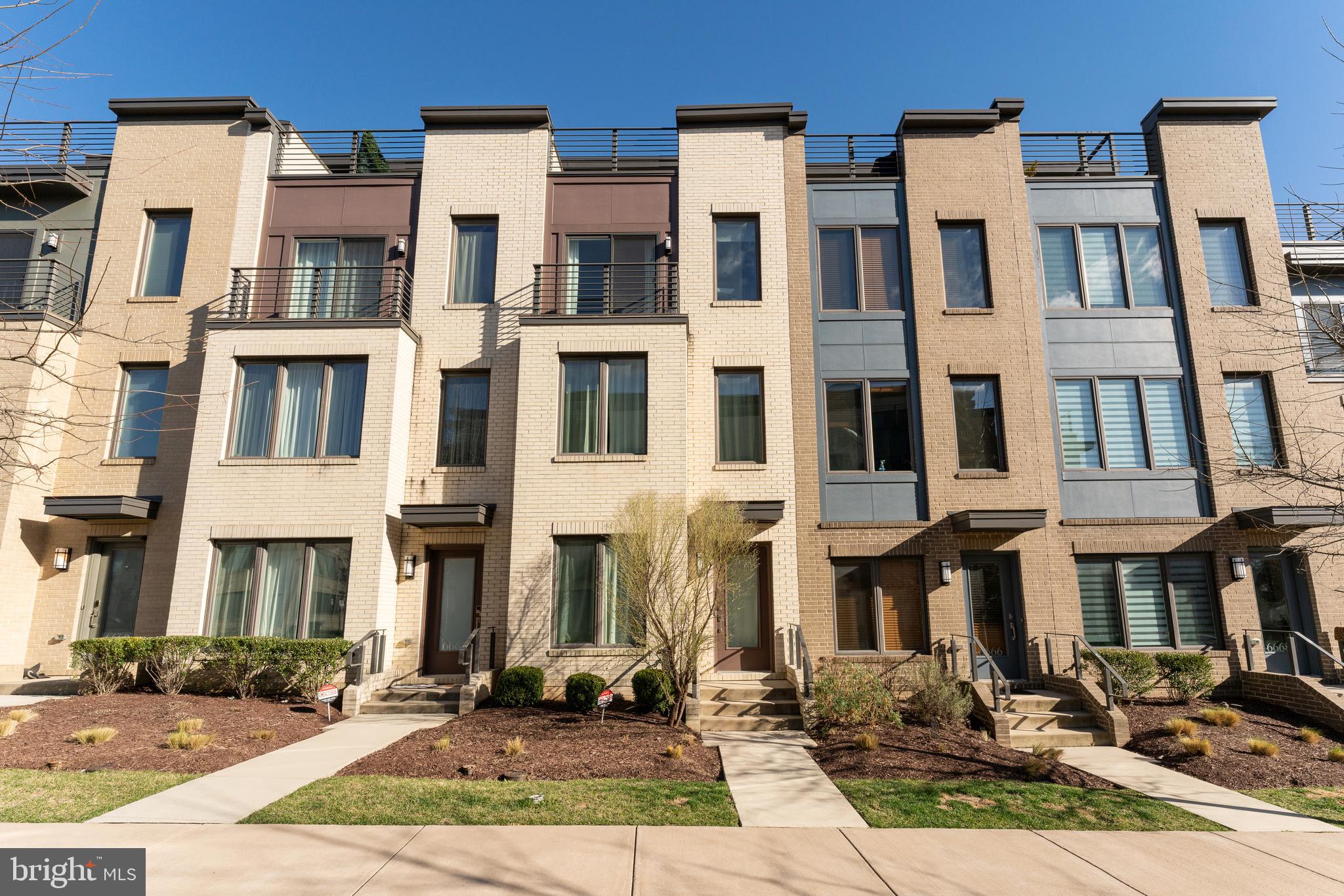 Real estate listing preview #1