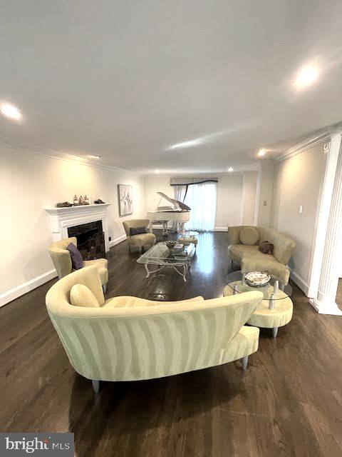 Real estate listing preview #11