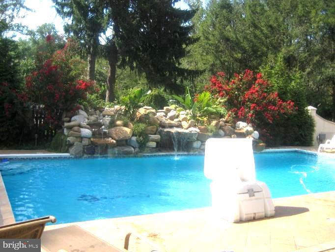 Real estate listing preview #23