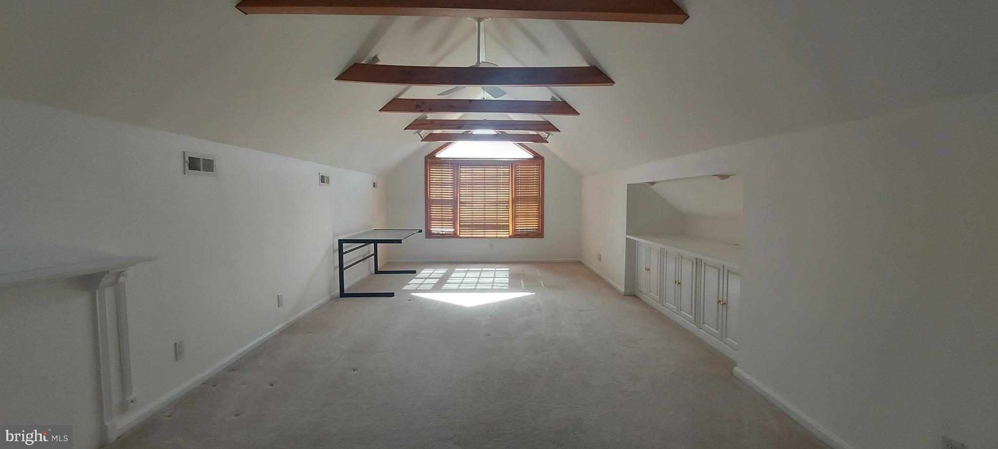 Real estate listing preview #32