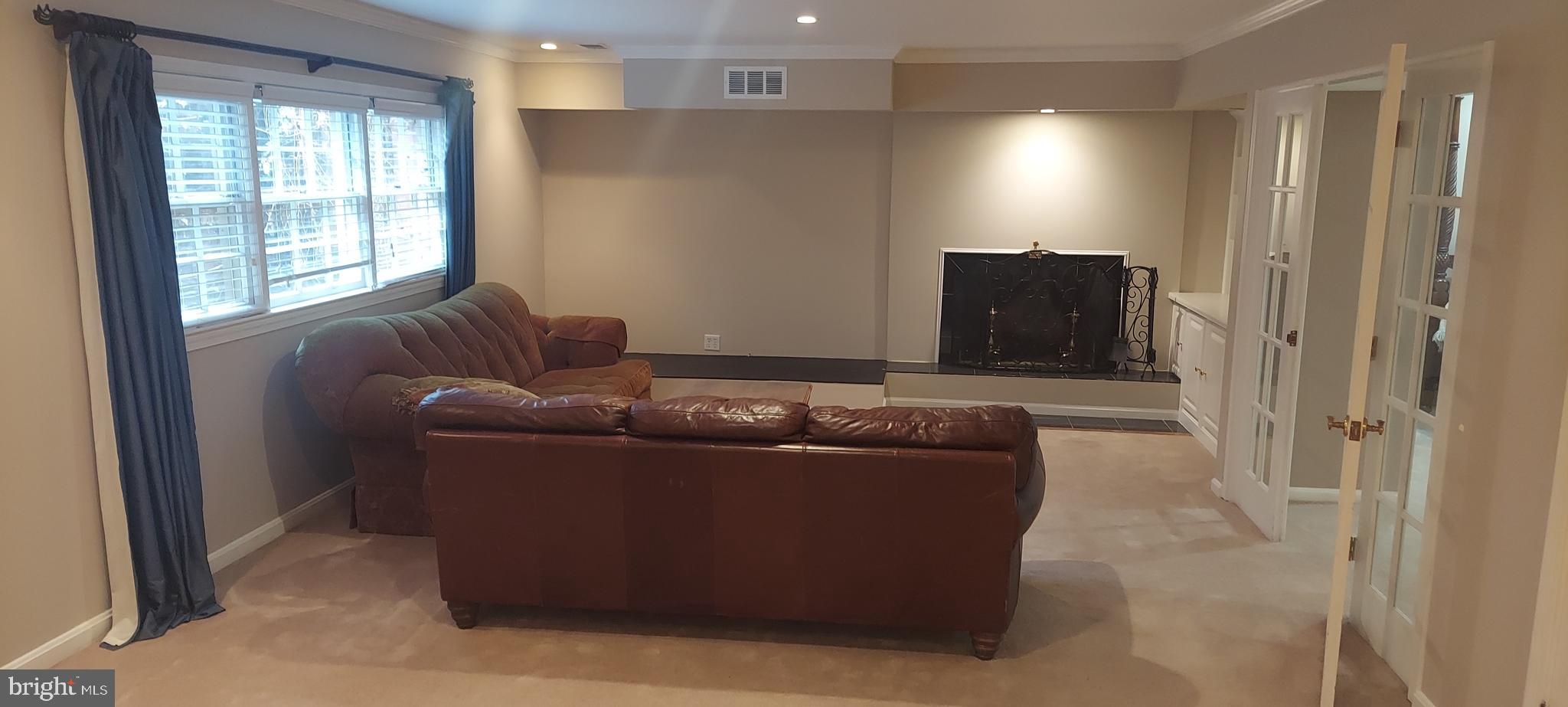 Real estate listing preview #13