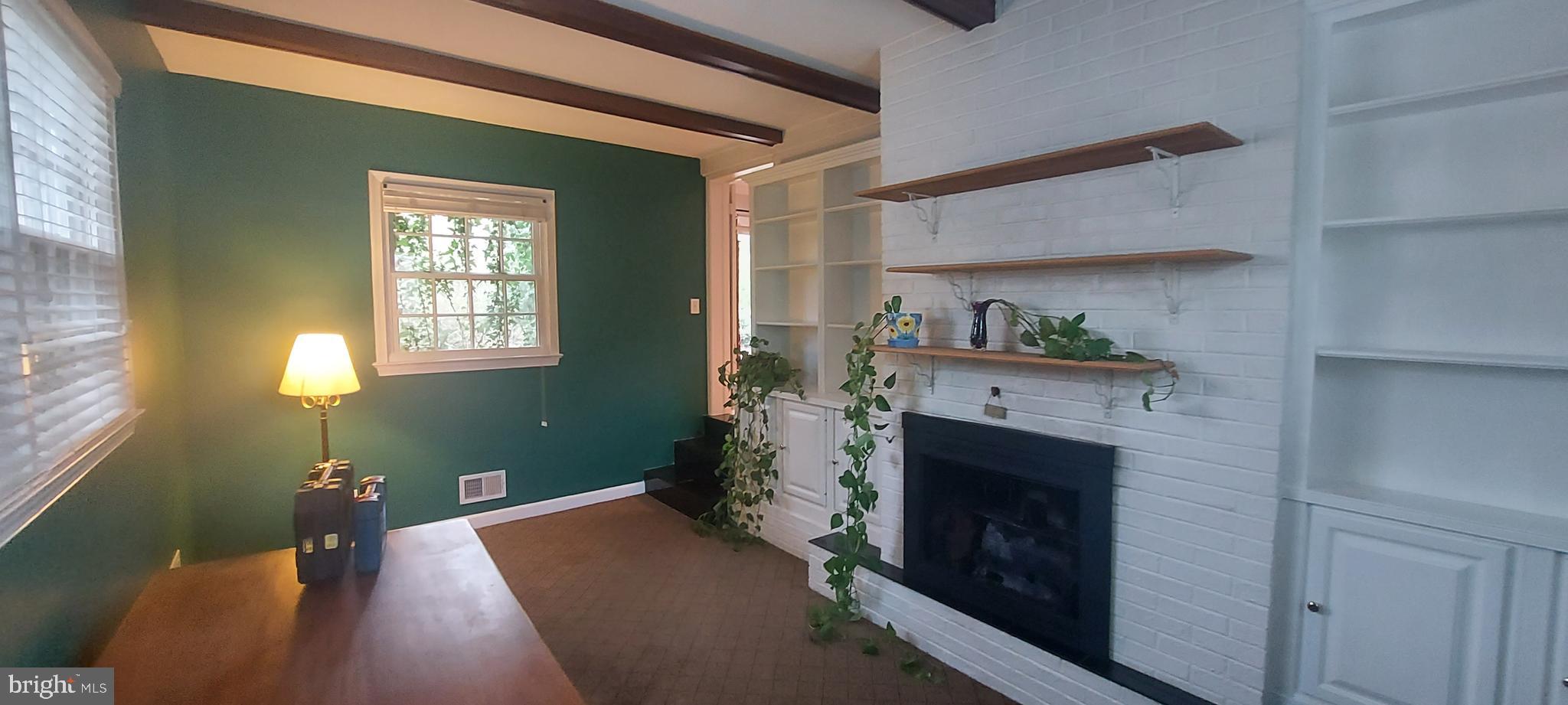 Real estate listing preview #11