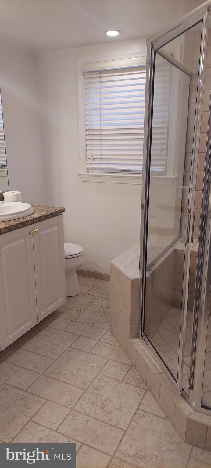 Real estate listing preview #12