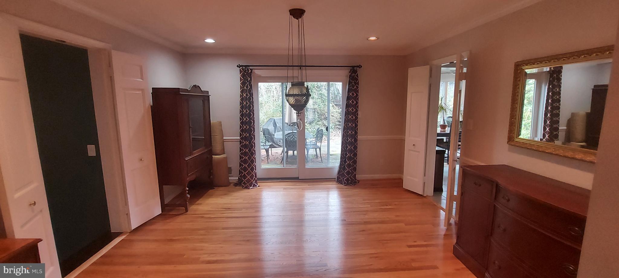 Real estate listing preview #4