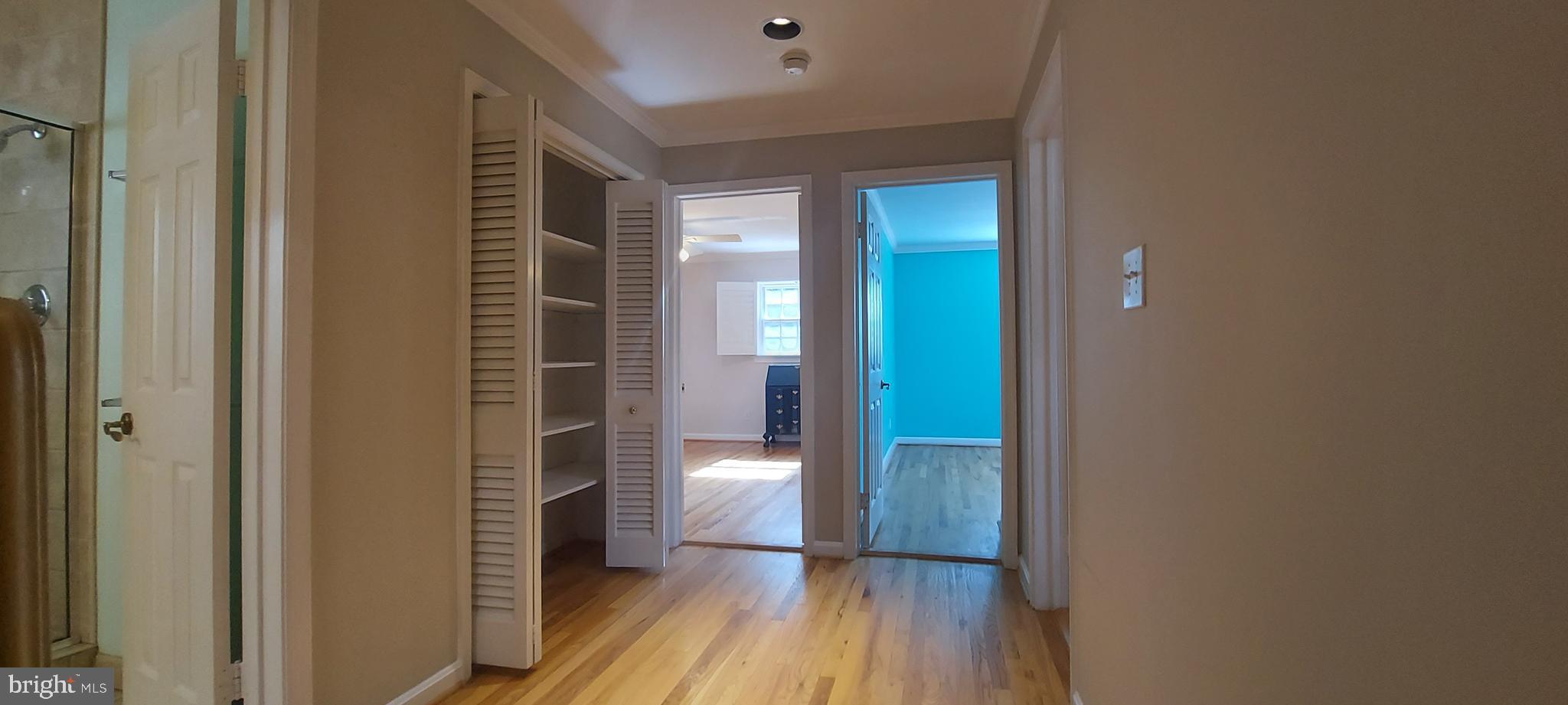 Real estate listing preview #18