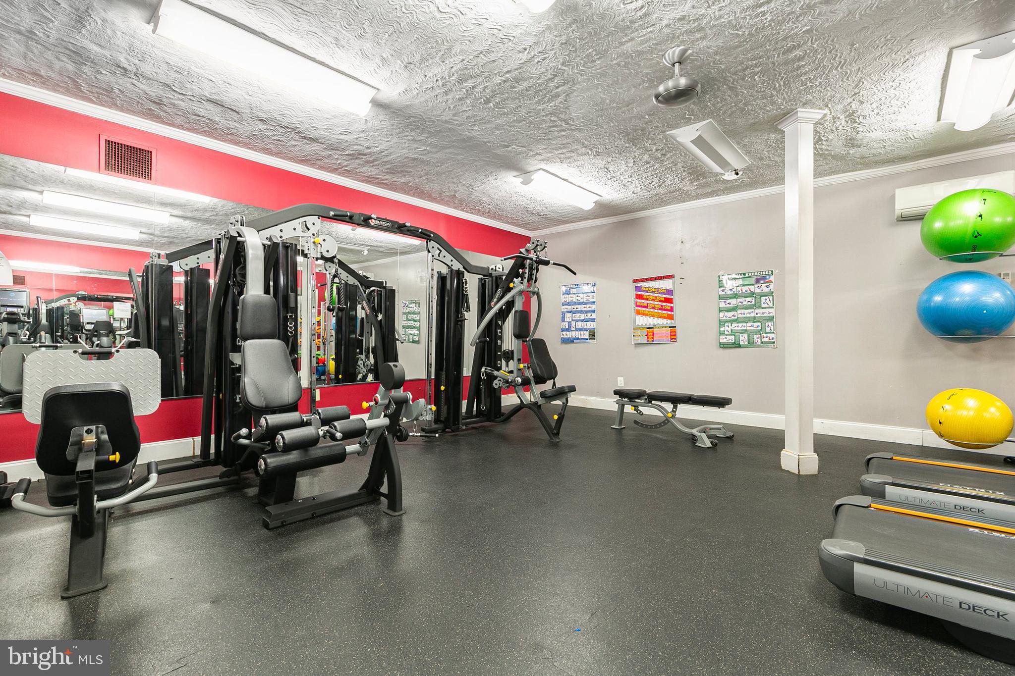 Real estate listing preview #33