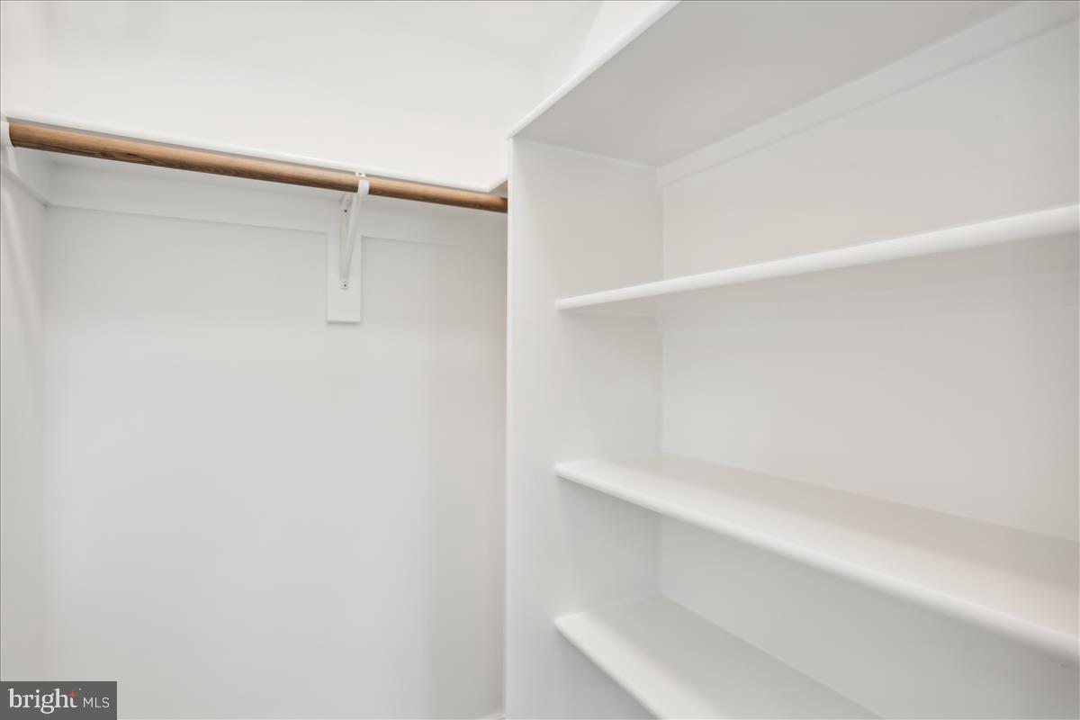 Real estate listing preview #17