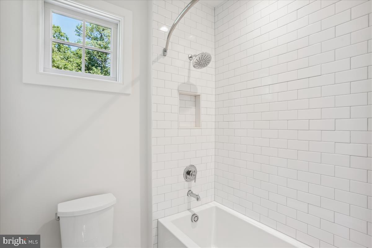 Real estate listing preview #49