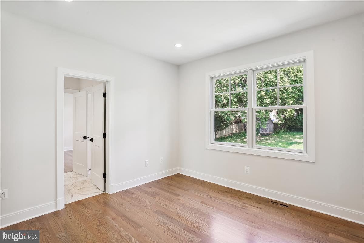 Real estate listing preview #51