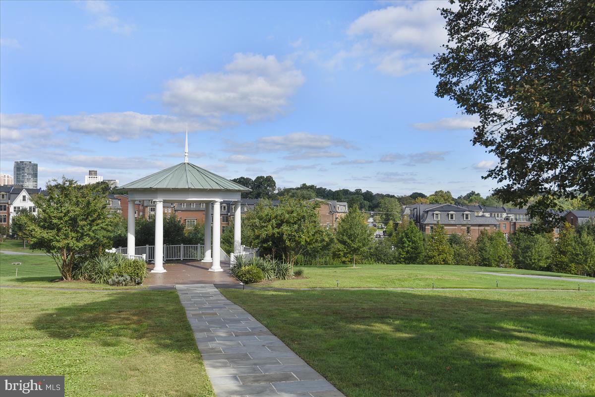 Real estate listing preview #110