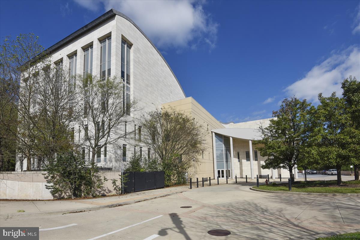 Real estate listing preview #105