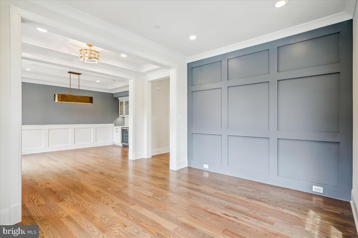 Real estate listing preview #7