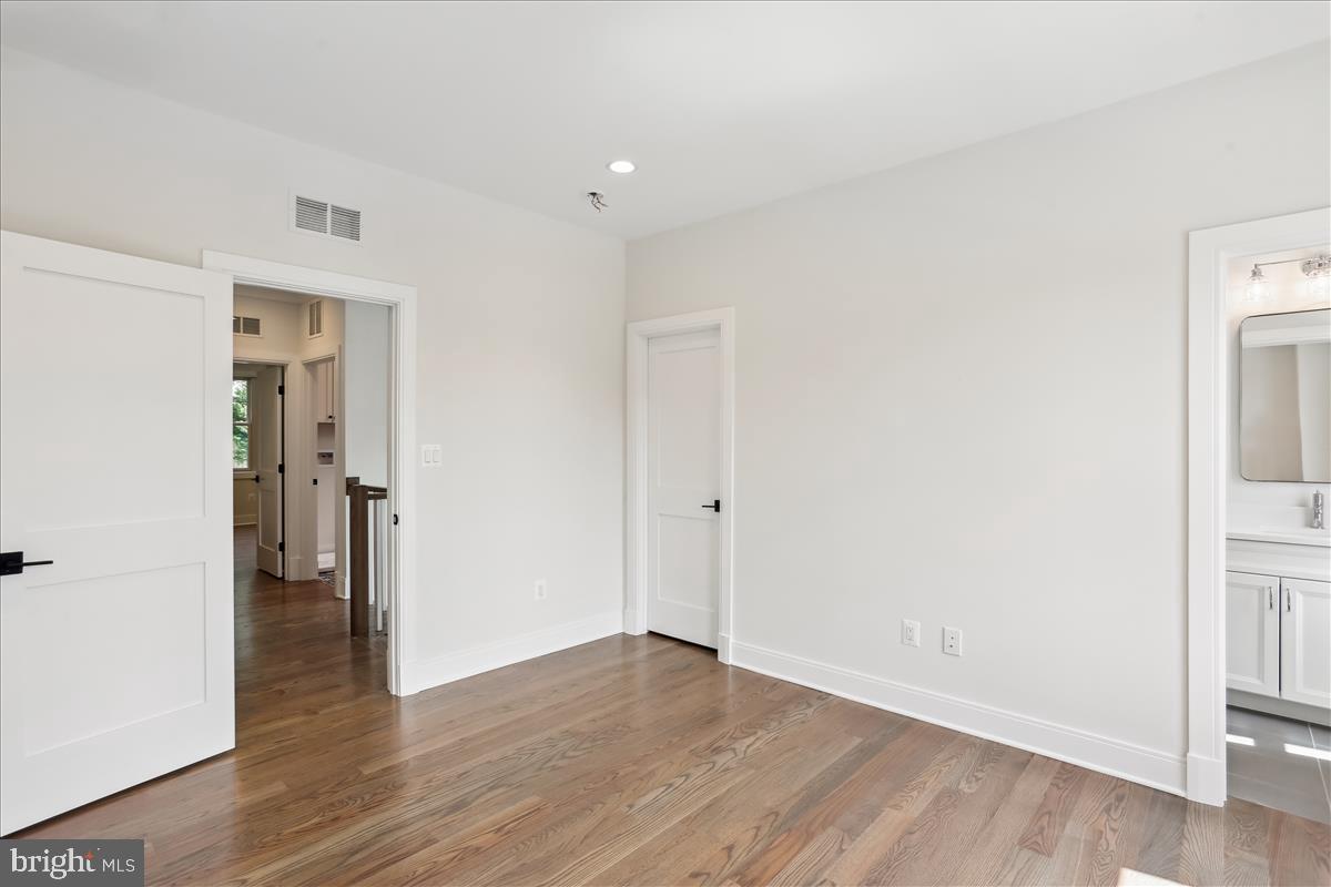 Real estate listing preview #47