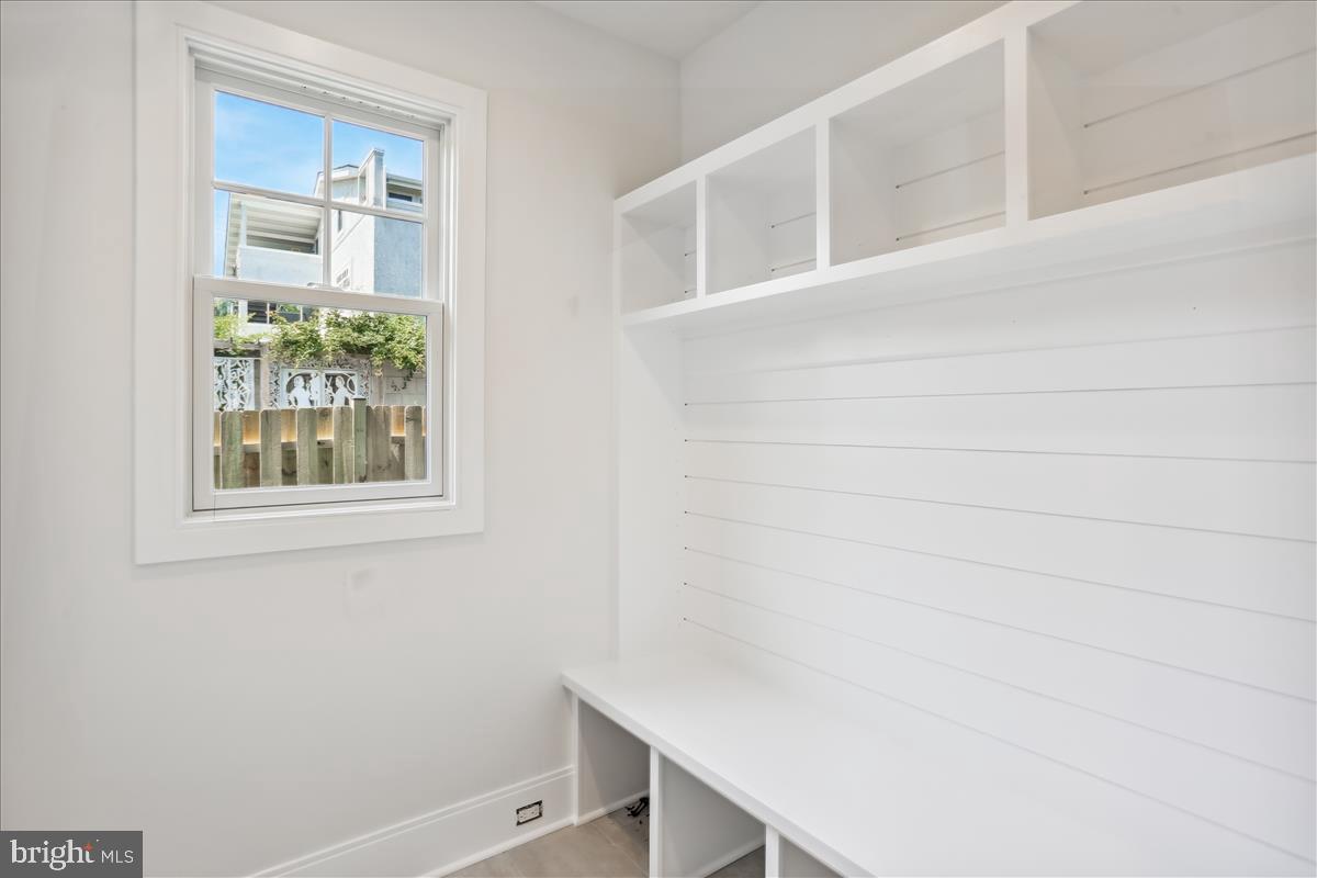 Real estate listing preview #29