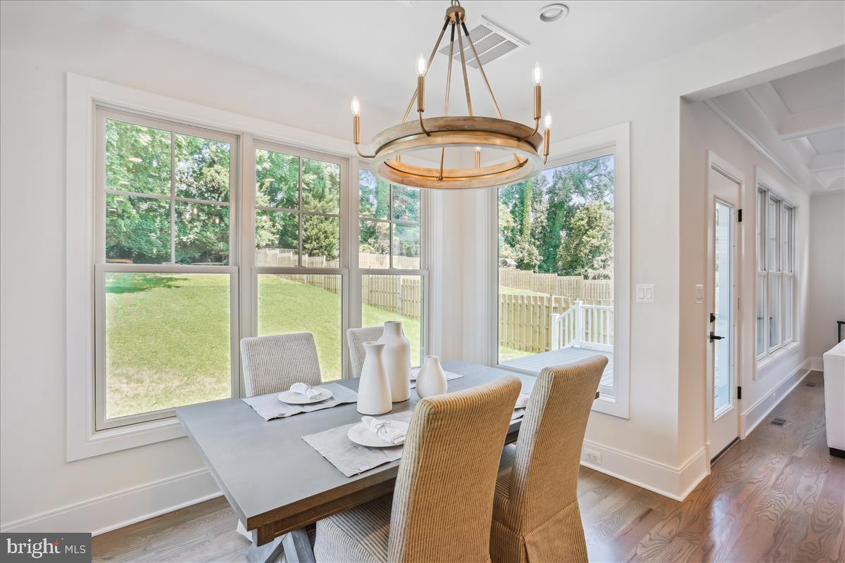 Real estate listing preview #24